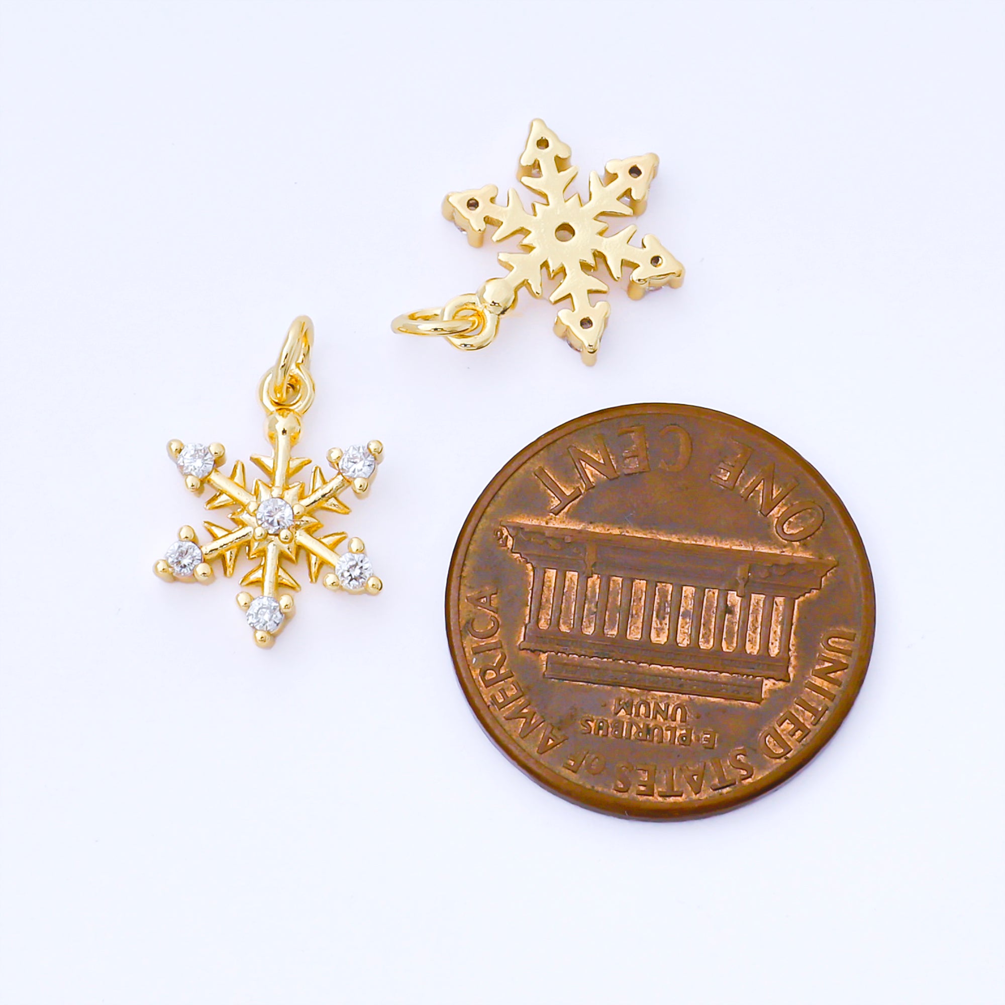 24K Gold Filled 13mm Round Clear CZ Winter Season Snowflakes Charm | AF1546