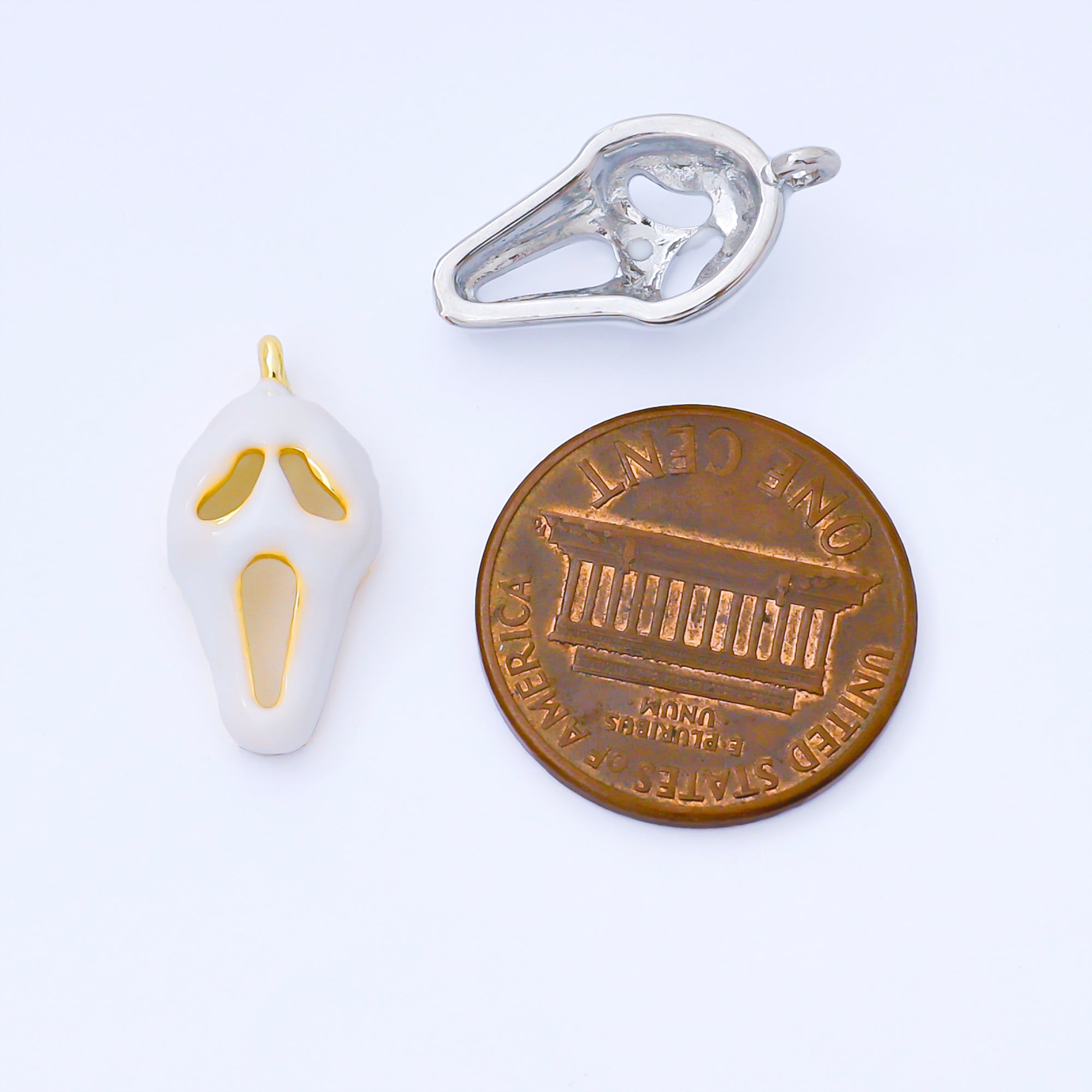 White Enamel Gold Scream Movie Mask, Scary, Halloween, Horror 24K Gold Filled Charm Findings Pendant For Jewelry Making AF-1540