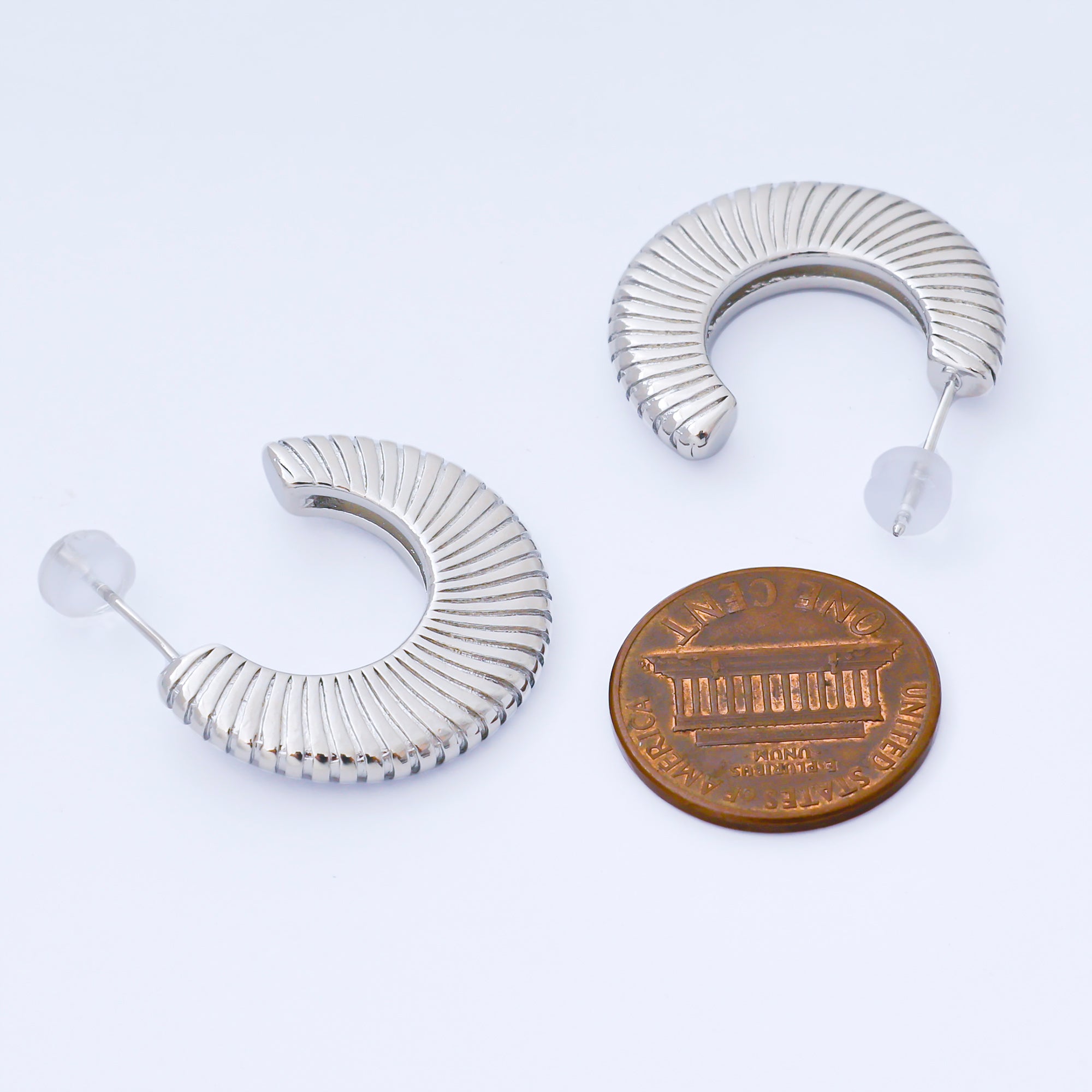 Silver 24.5mm Starburst Lines-Textured C-Shaped Hoop Earrings | AB1605
