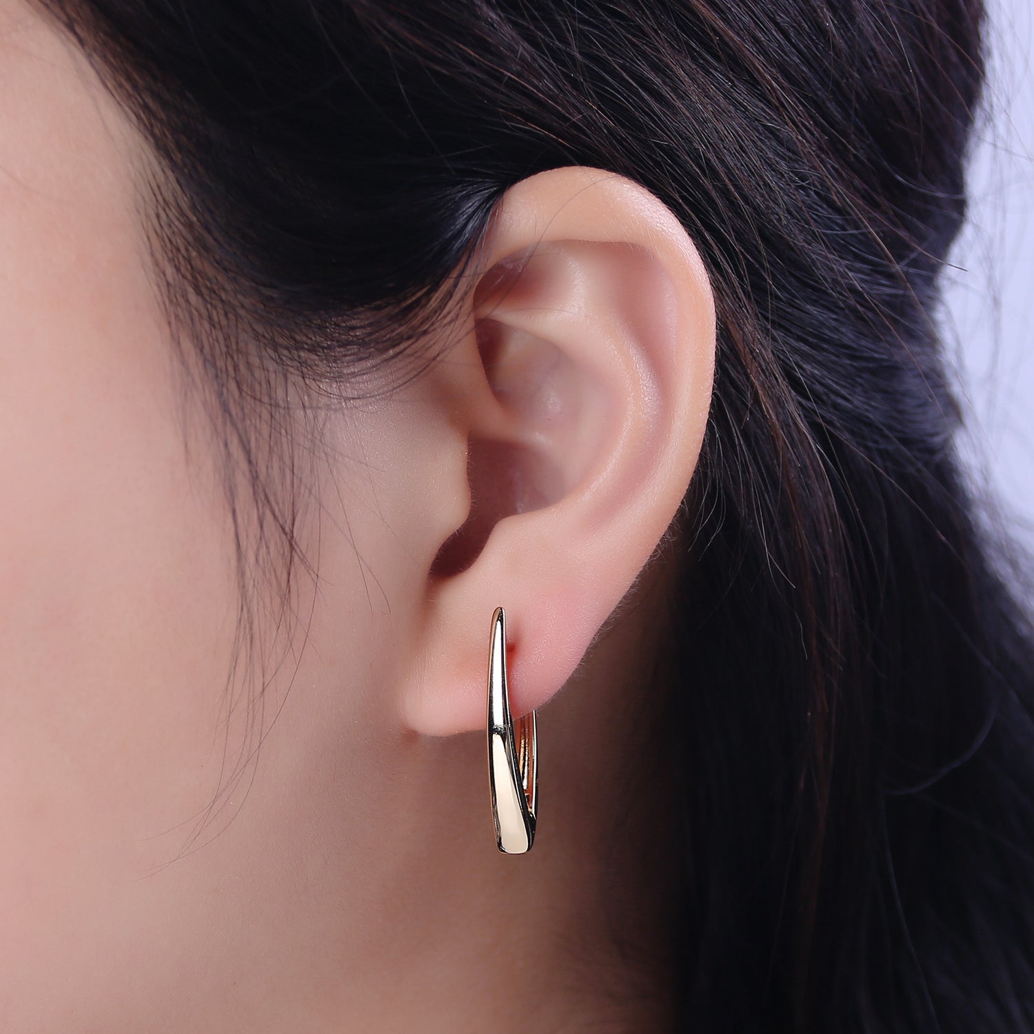 14K Gold Filled 27mm Minimalist Navette English Lock Hoop Earrings | T287