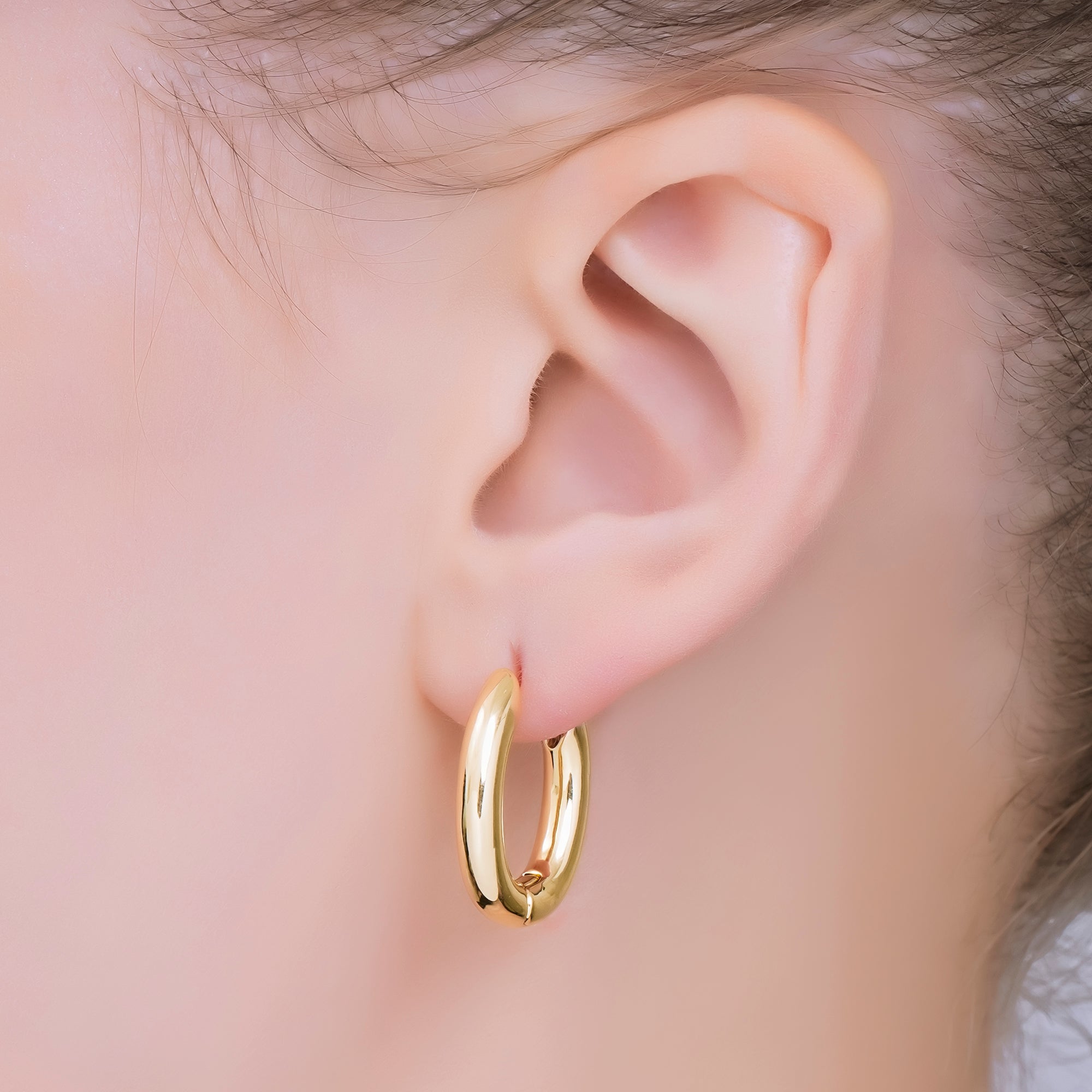 24K Gold Filled Sleek Oval Lever Back Huggie Earrings in Gold & Silver | AJ142 AJ143
