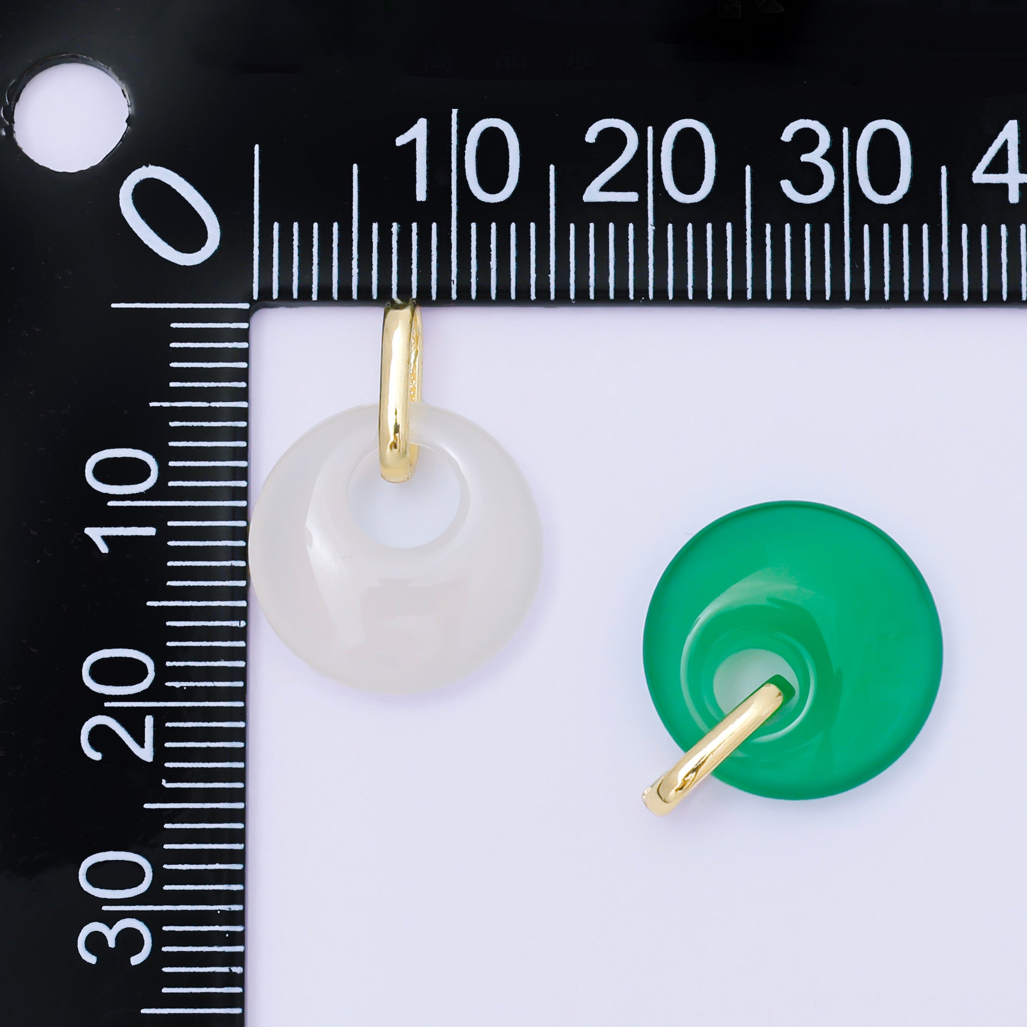 24K Gold Filled 15mm White, Green Agate Gemstone Round Pendant | AA1618