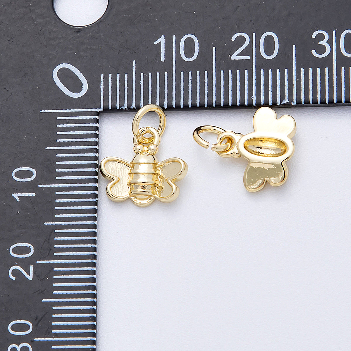 16K Gold Filled 11mm Bumble Bee Insect Animal 3D Multidimensional Charm | Charms-00121
