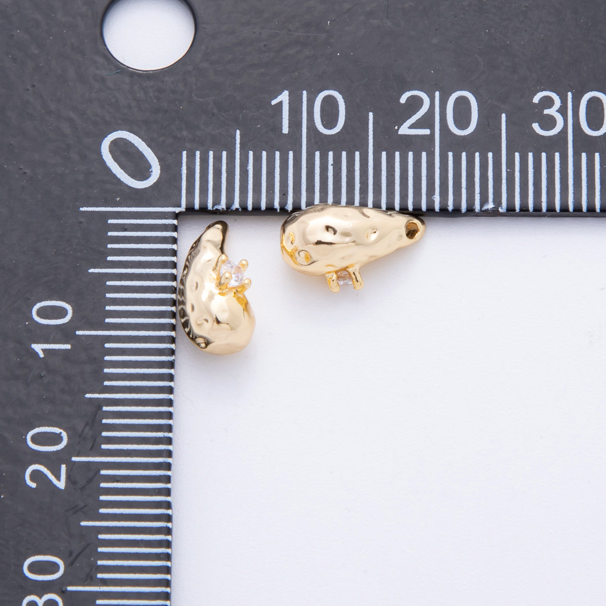 18K Gold Filled 11.5mm Clear CZ Molten Gold Teardrop Charm | AF1055