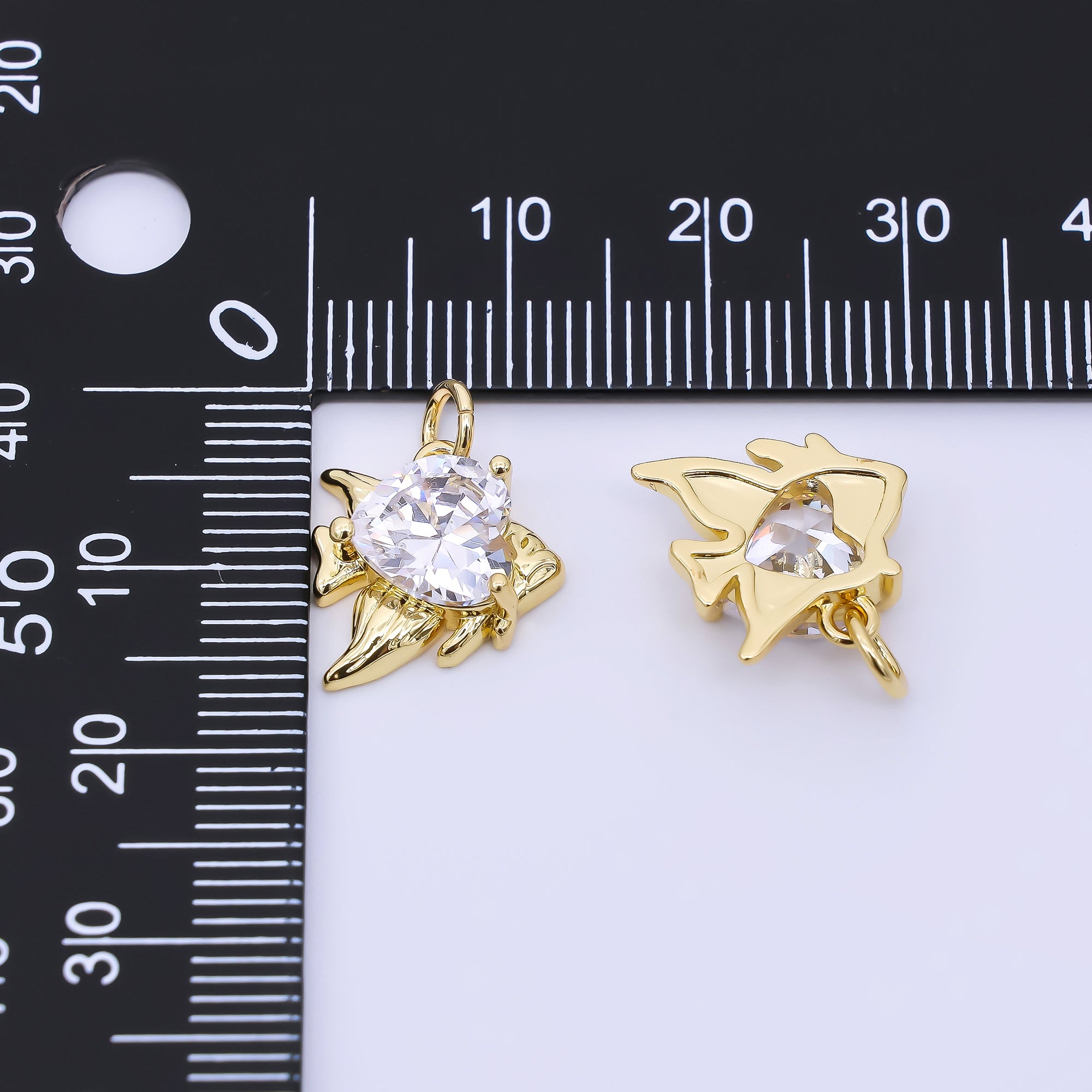 24K Gold Filled 13mm Heart-Shaped CZ Under the Sea Goldfin Fish Charm | AJ392