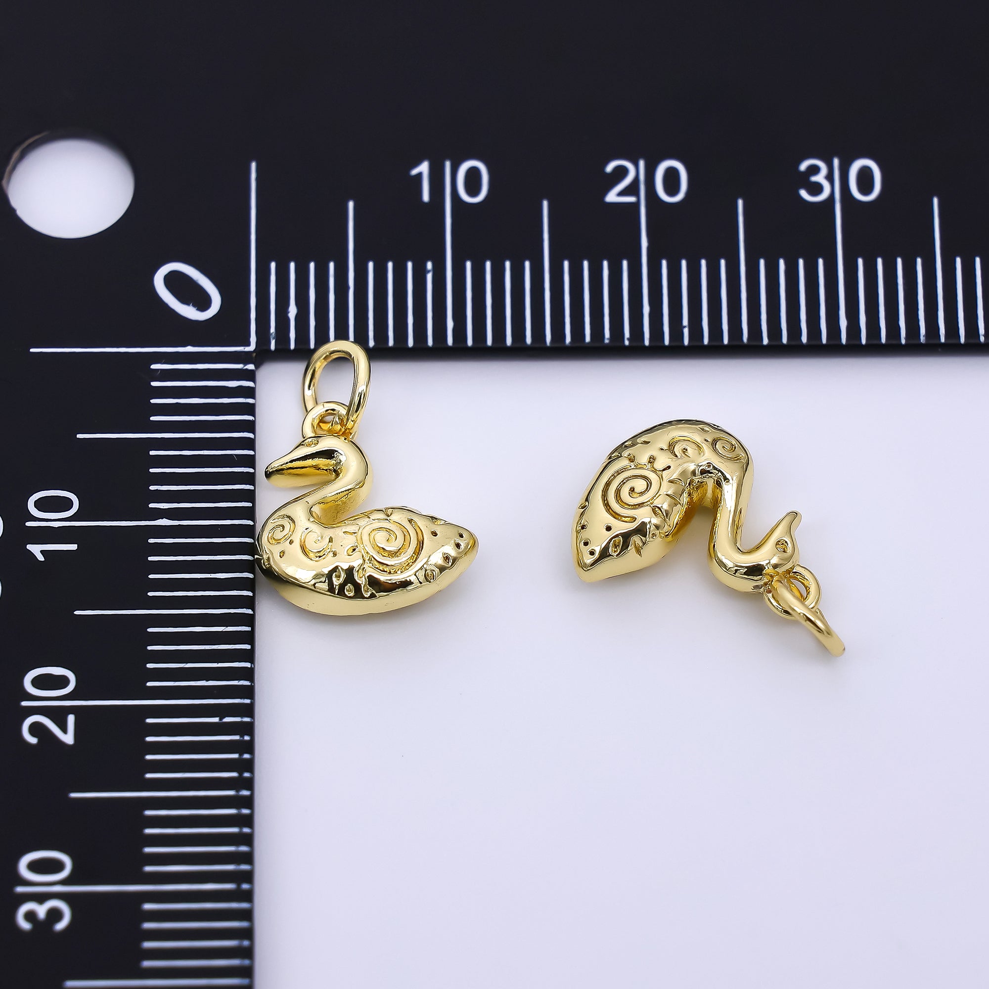 24K Gold Filled 13mm Patterned Duck Animal Charm | D-519