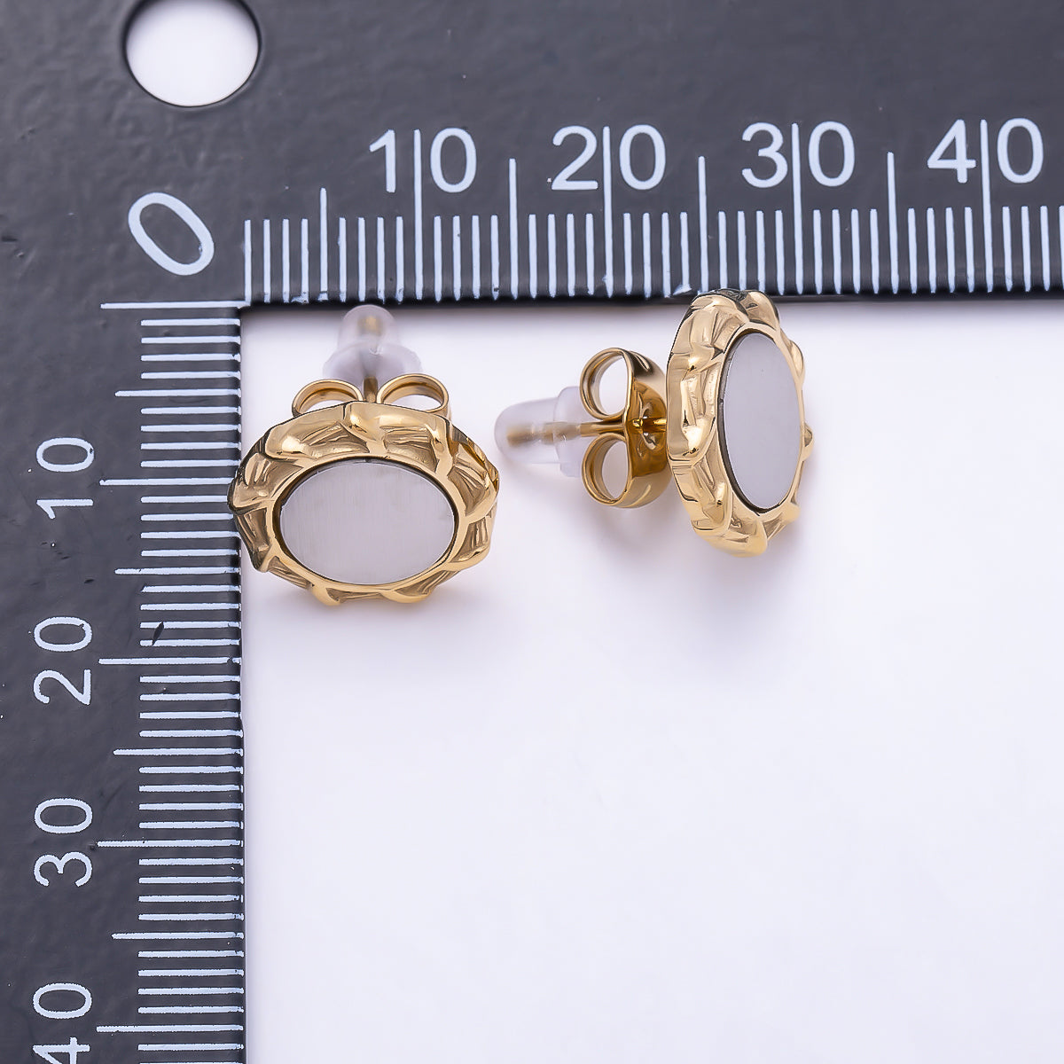 Stainless Steel 14mm Shell Pearl Geometric Round Bezel Stud | Earrings-00744