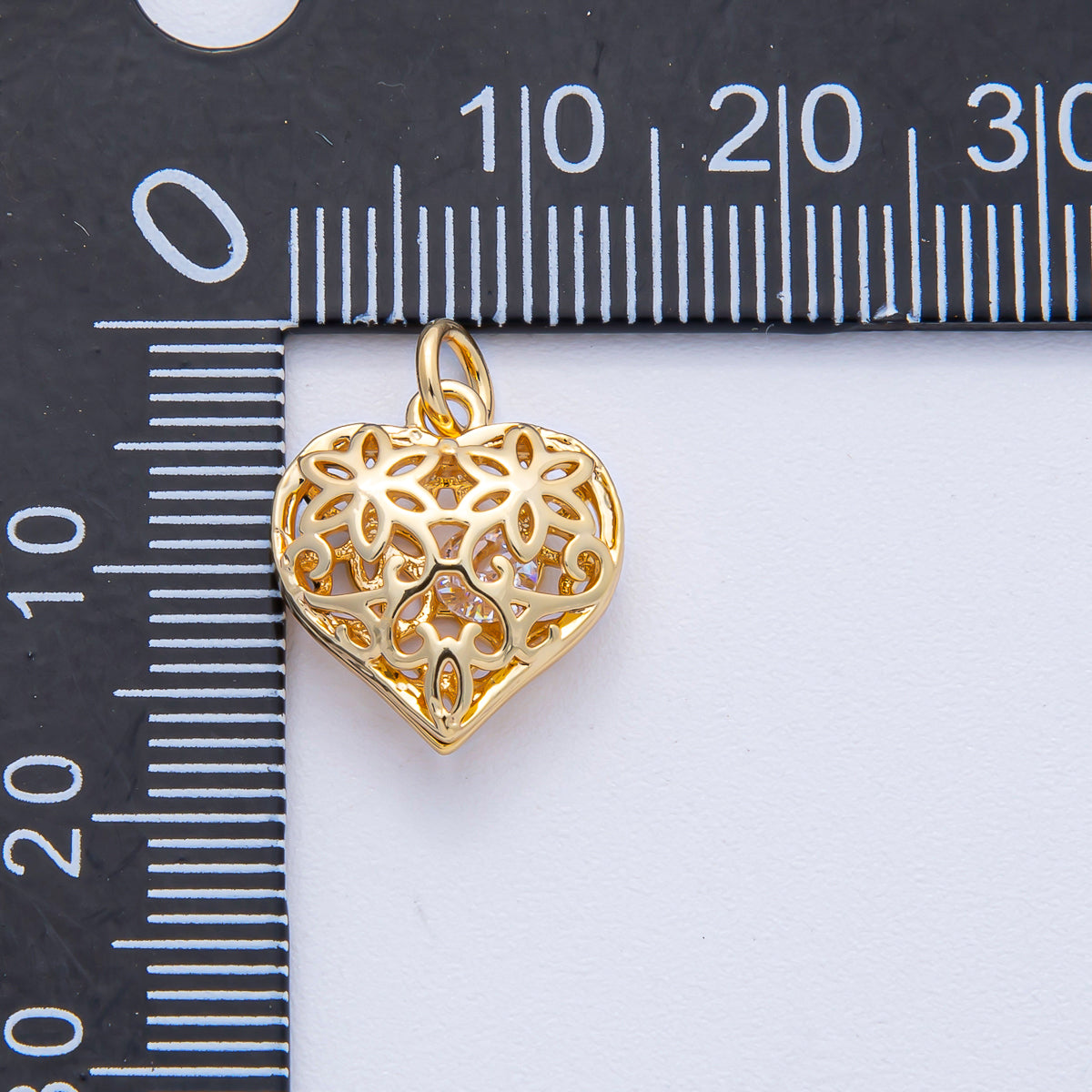 18K Gold Filled 15mm Filigree Open Chubby Heart Charm | AK037