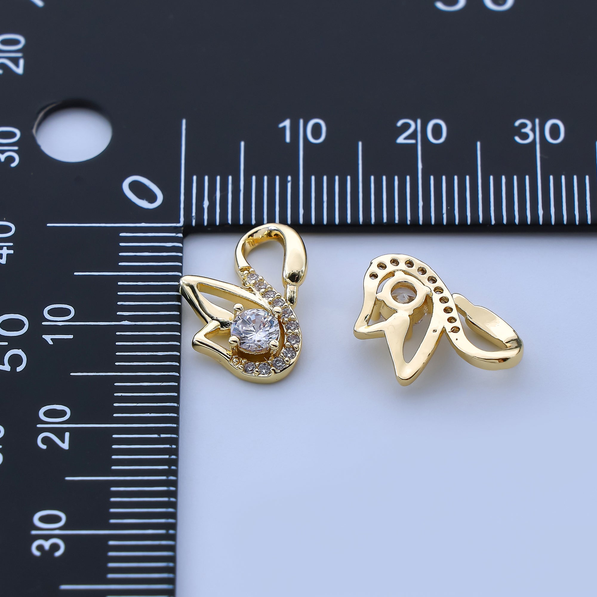 24K Gold Filled 15mm Micro Paved CZ The Bird of Beauty Swan Animal Pendant | AH-524