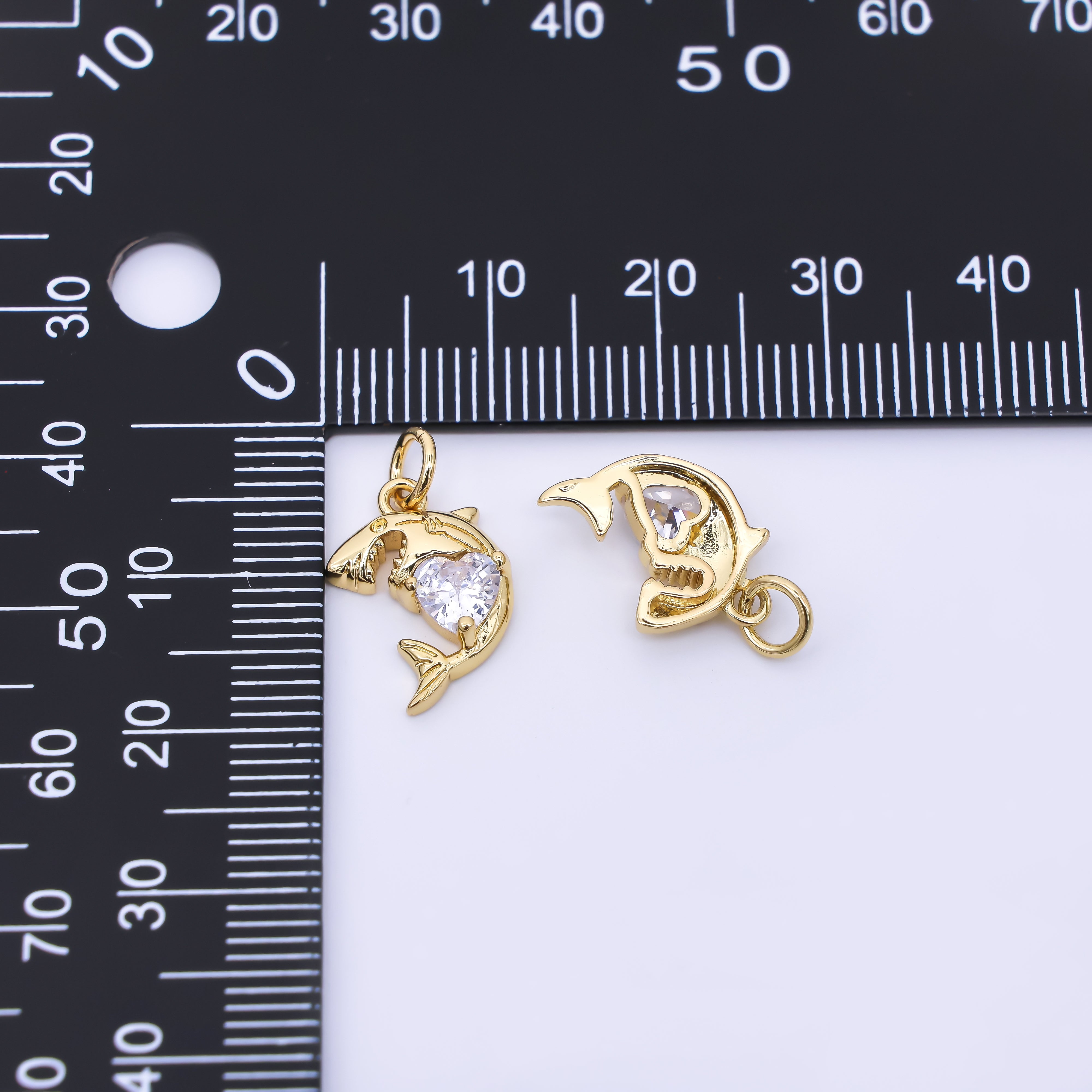 24K Gold Filled 15mm Heart-Shaped CZ Sea Creature Wild Shark Animal Charm | AJ395