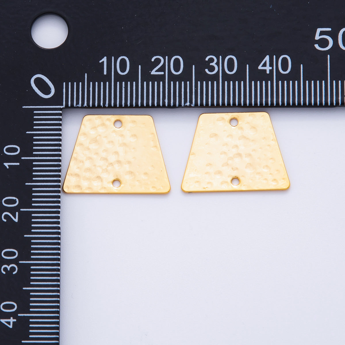 18K Gold Filled 20mm Edged Square Hammered Connector Finding | Z1198