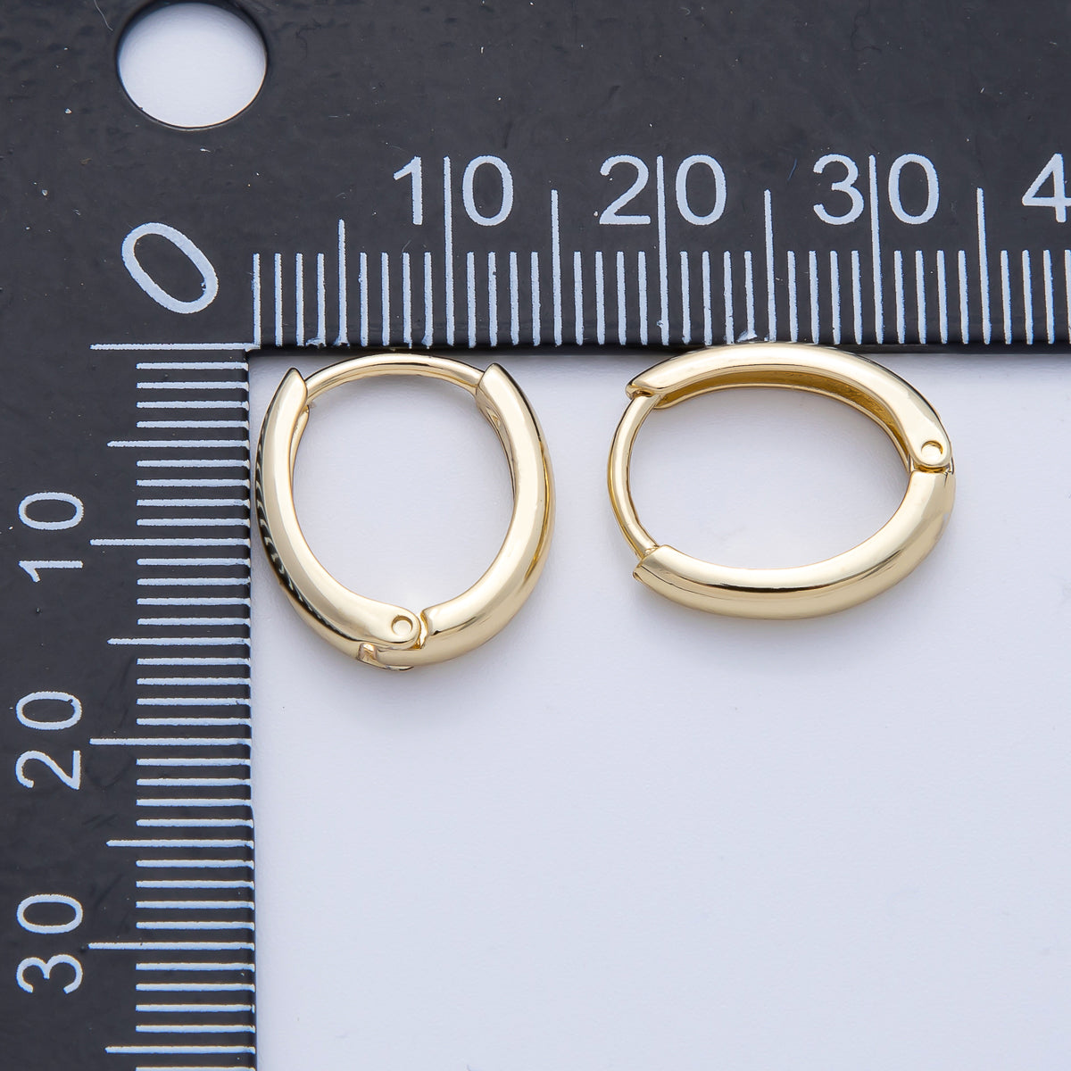 14K Gold Filled 15mm Minimalist Huggie Earrings | Earrings-00078