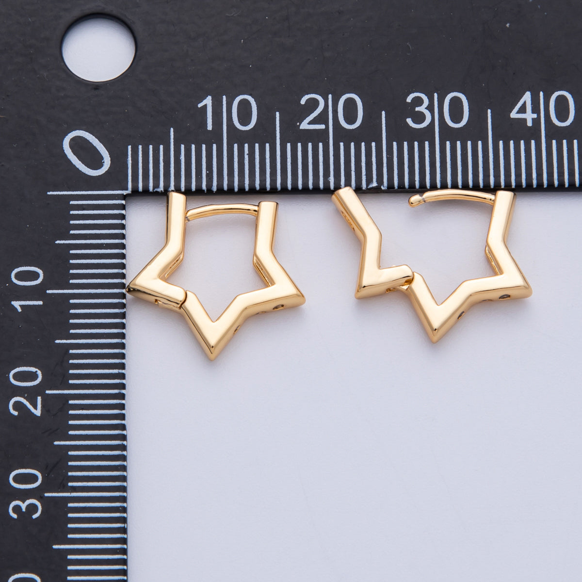18K Gold Filled 16.6mm Clear CZ Dotted Celestial Star Cartilage Huggie | Earrings-00186