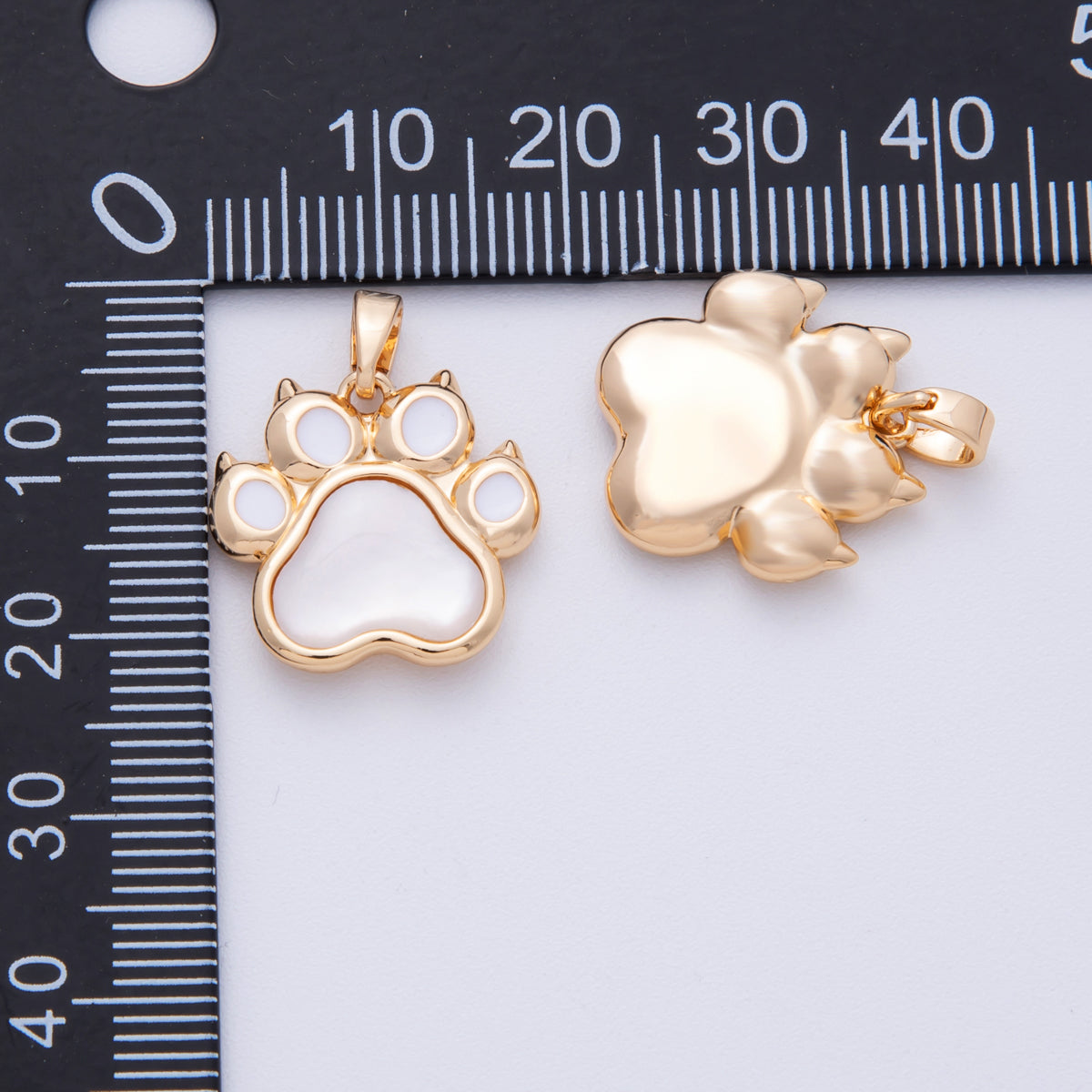 18K Gold Filled 17mm Shell Pearl Pet Paw Print Pendant | Charms-00096