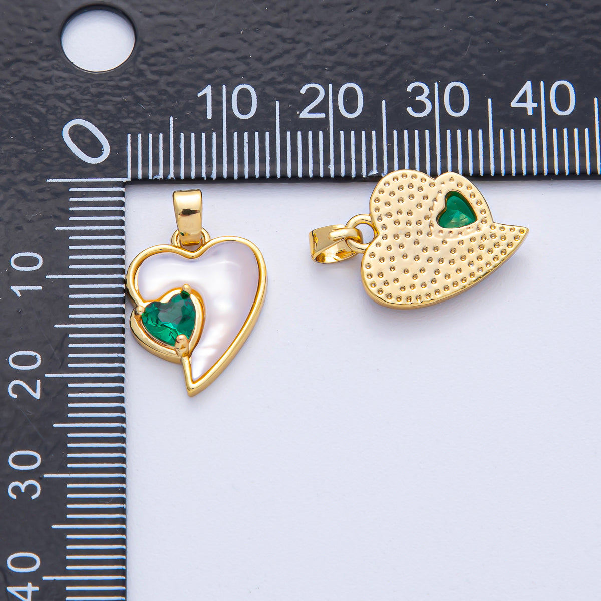 18K Gold Filled 17mm Green CZ Shell Pearl Heart Pendant | AF1206