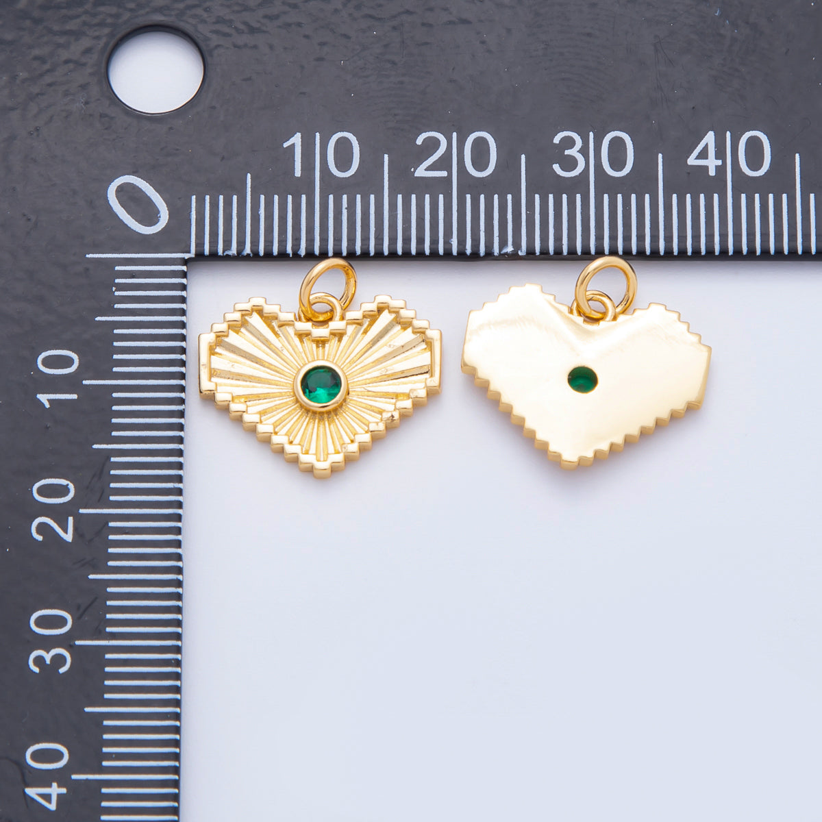 18K Gold Filled 17.5mm Green Round CZ Pixelated Love Charm | N607