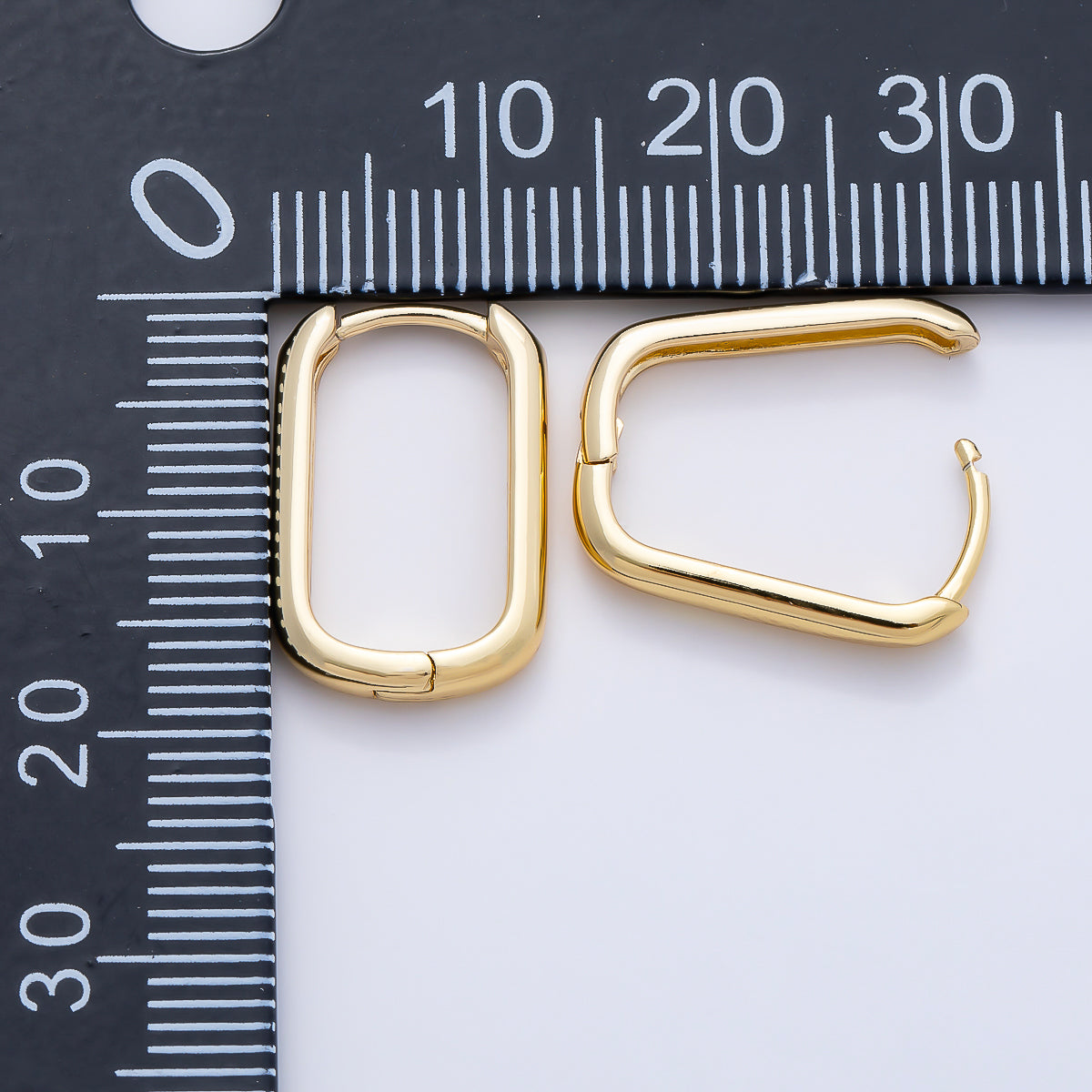 16K Gold Filled 18mm Minimalist Oblong Hoop | Earrings-00646