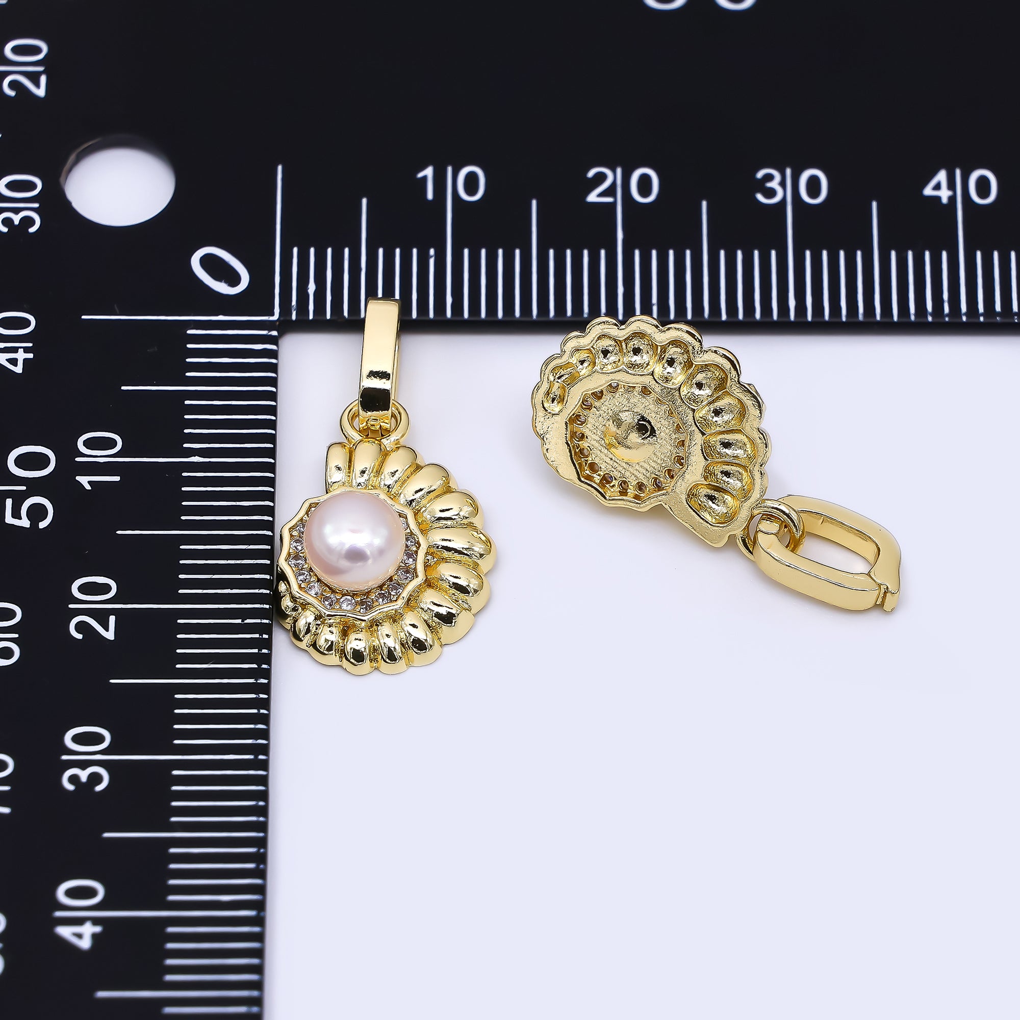 24K Gold Filled 18mm Micro Paved CZ Shell Pearl Ammonite Sea Shell Pendant | AA-1601