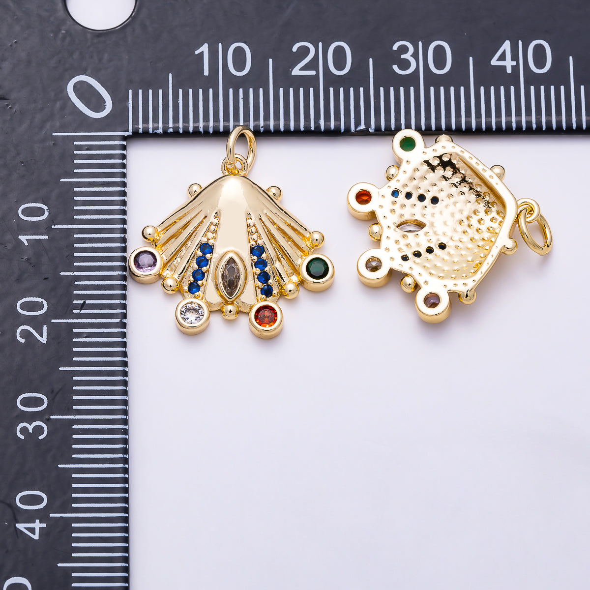 16K Gold Filled 20mm Multi Color CZ Scallop Shell Ocean Beach Pendant | Charms-01987