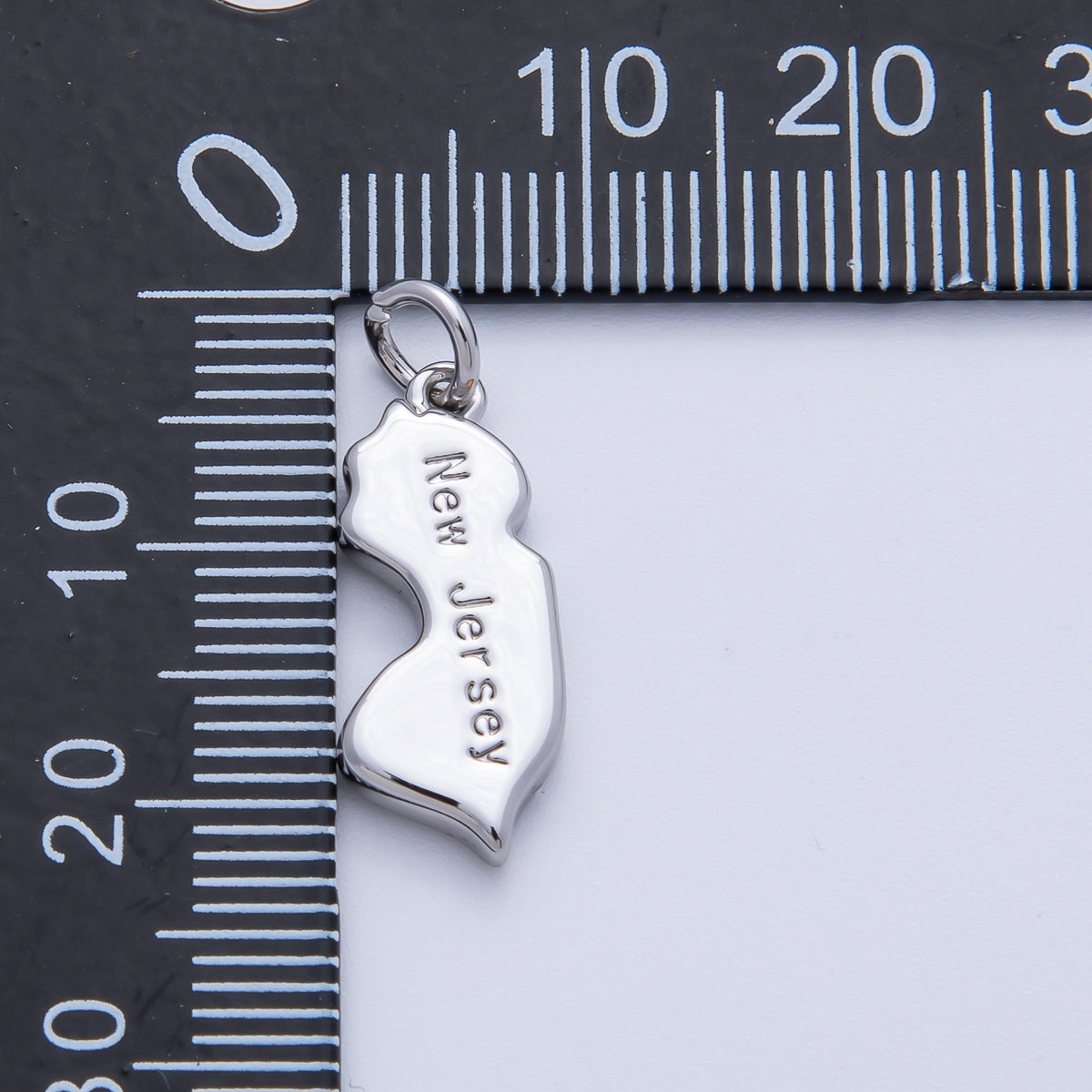 18K Gold Filled United States of America State Map Charm in Gold & Silver | AK064 - AK113