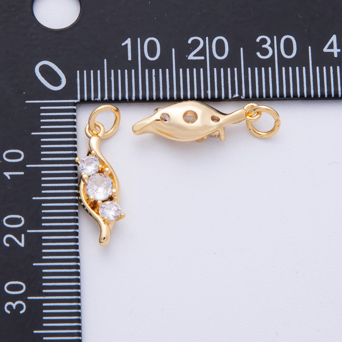 18K Gold Filled 19mm Clear CZ Gradient Curved Leaf Nature Charm | Charms-00118