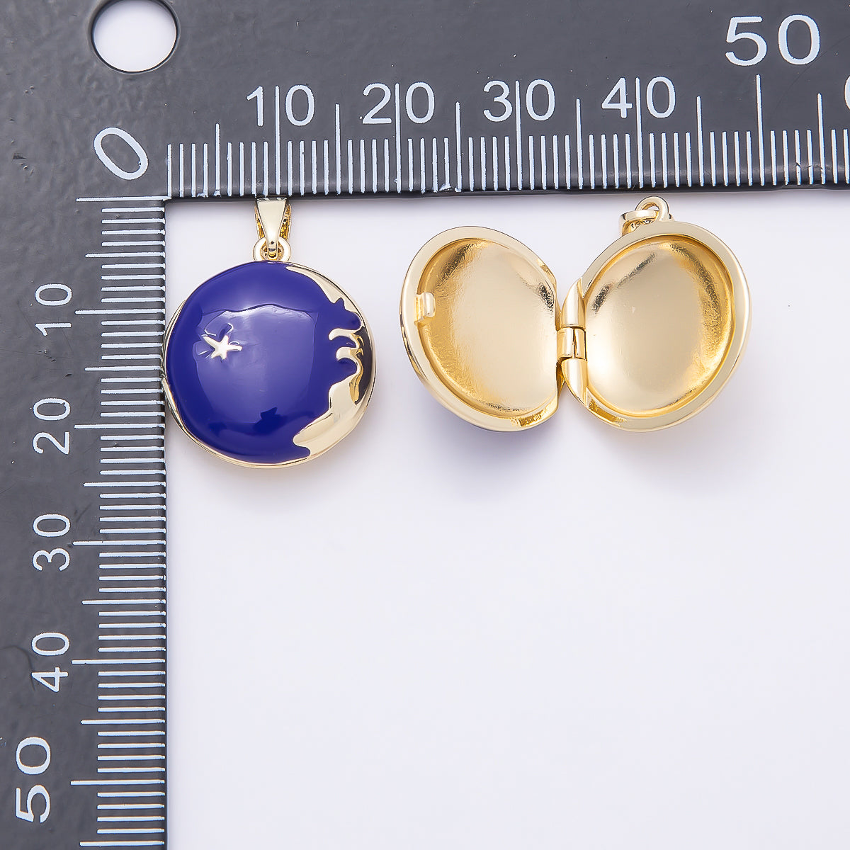 16K Gold Filled 20mm Blue Enamel Star Sky Round Locket Pendant | Charms-01030