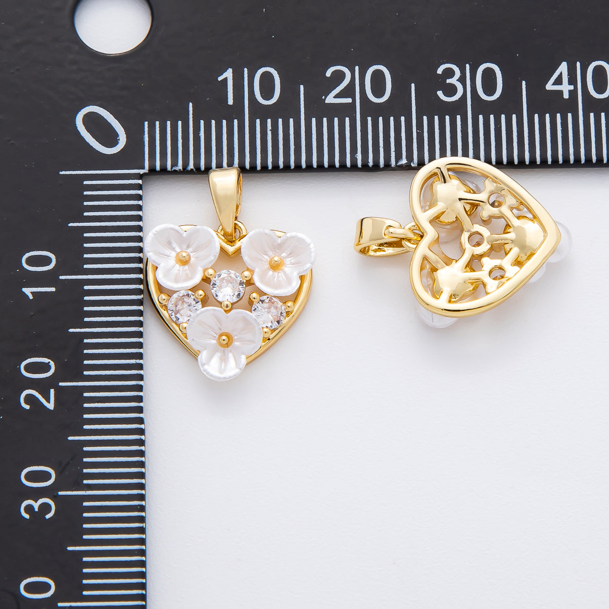 18K Gold Filled 20mm Round CZ Shell Pearl Lovely Pond Blooming Flower Pendant | AF-A1138