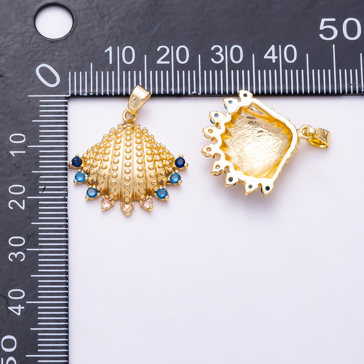 16K Gold Filled 22mm Multi-Color CZ Textured Ocean Seashell Pendant | Charms-01989