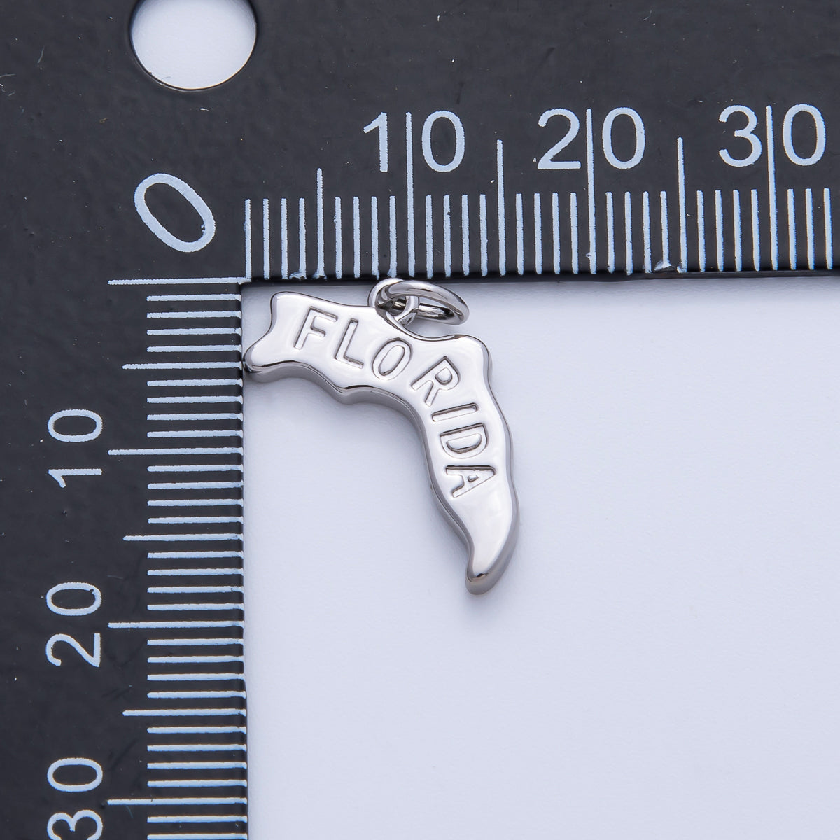 18K Gold Filled United States of America State Map Charm in Gold & Silver | AK064 - AK113