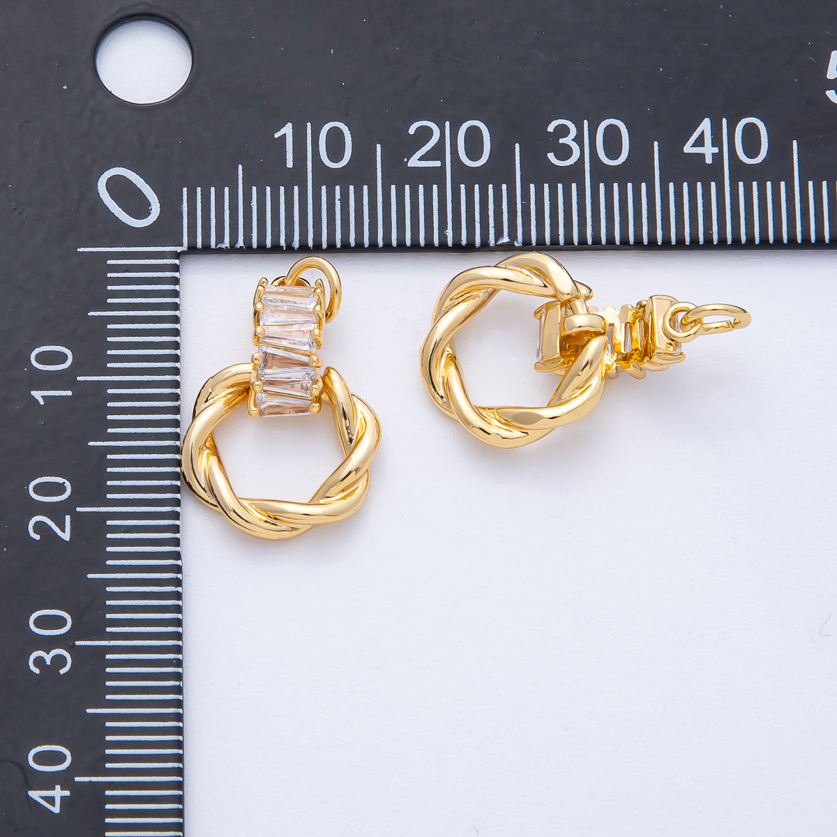 18K Gold Filled 20mm Clear Baguette CZ Twisted Round Drop Charm | Charms-00049
