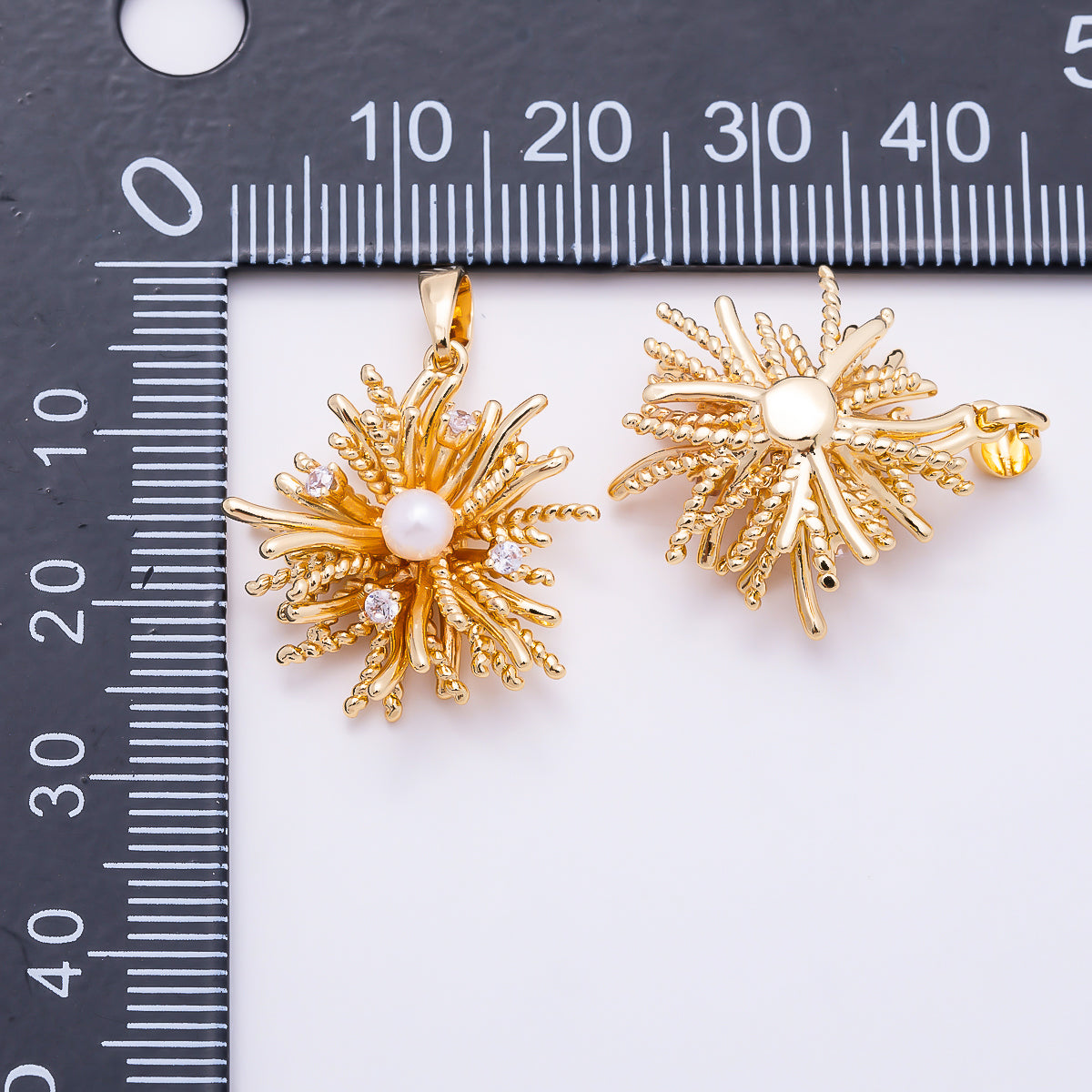 16K Gold Filled 22mm Shell Pearl Clear CZ Starburst Floral Pendant | Charms-01902