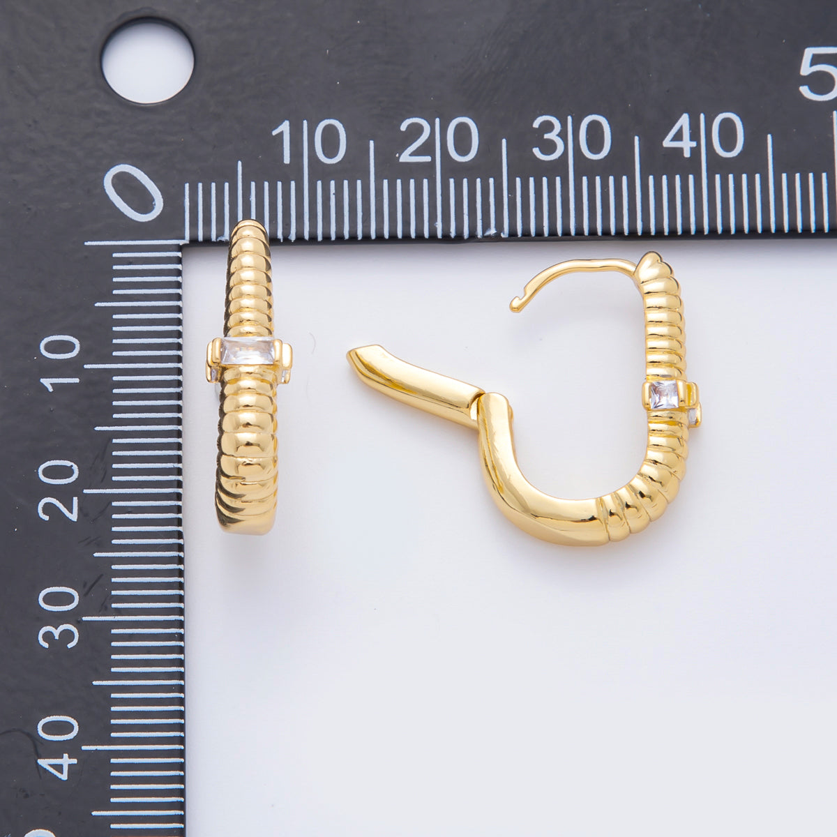 18K Gold Filled Rectangular CZ Ribbed Row Hinged Hoops Earrings | AJ219