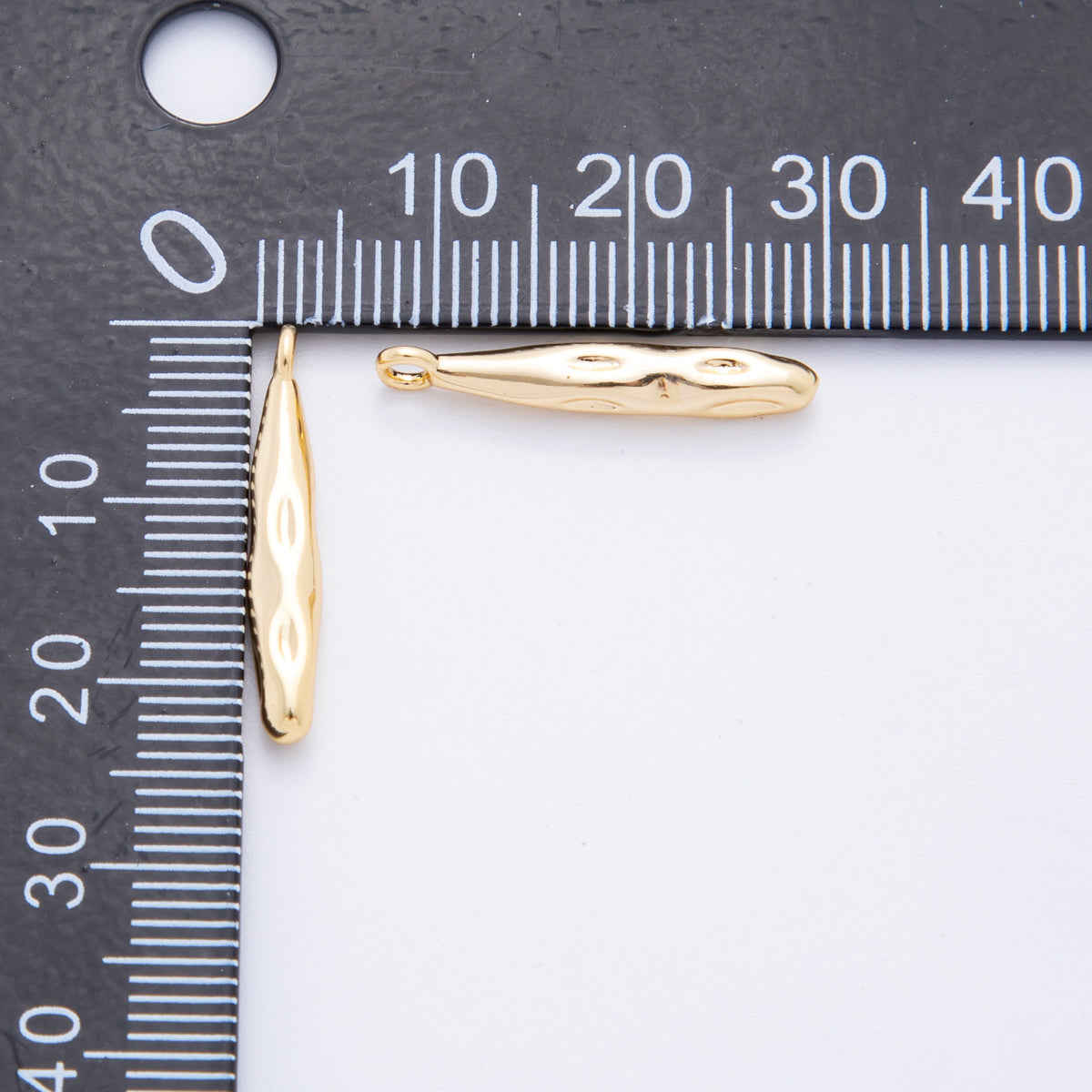 18K Gold Filled 22.5mm Hammered Sphere Minimalist Charm | E661