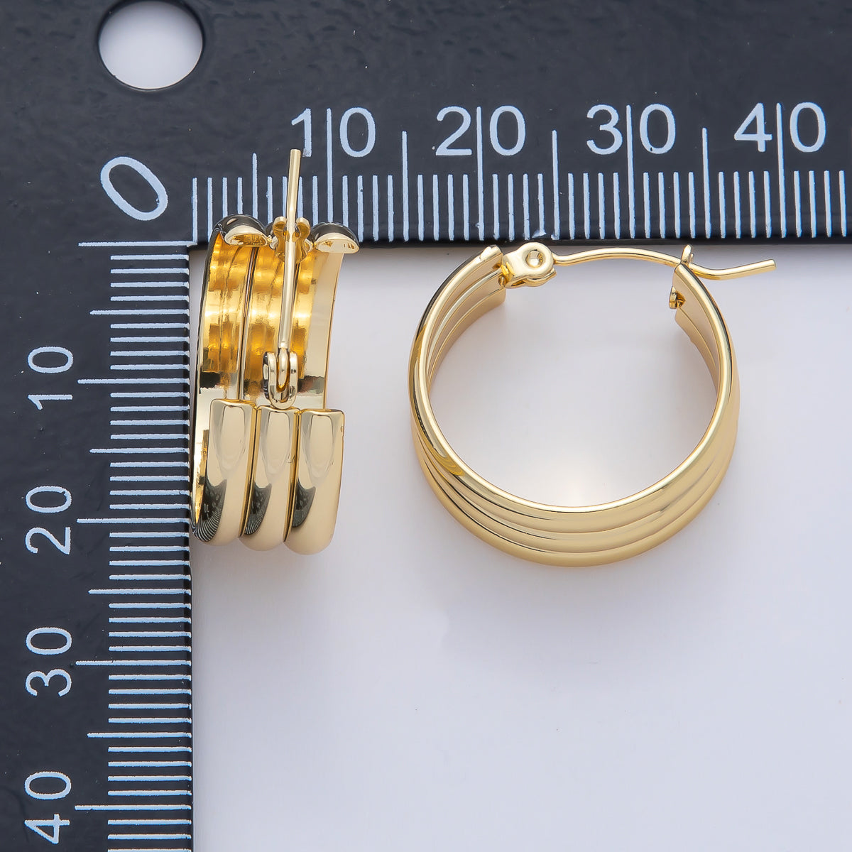 18K Gold Filled 22mm Triple Ribbed Band Latch Hoop Earrings | AD1646