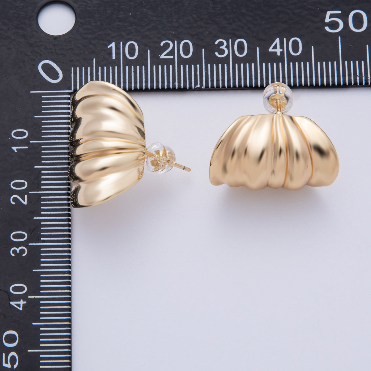 14K Gold Filled 23mm Ribbed Croissant C-Shaped Hoops Earrings | EARRINGS-00043