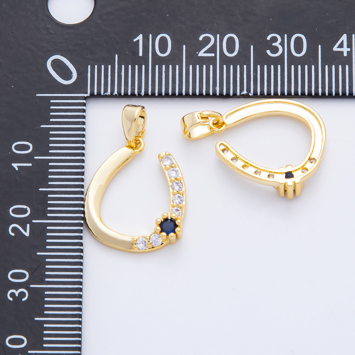 18K Gold Filled 23mm Royal Blue Round & Micro Paved CZ Horsshoe Hook Pendant | AF-A1123