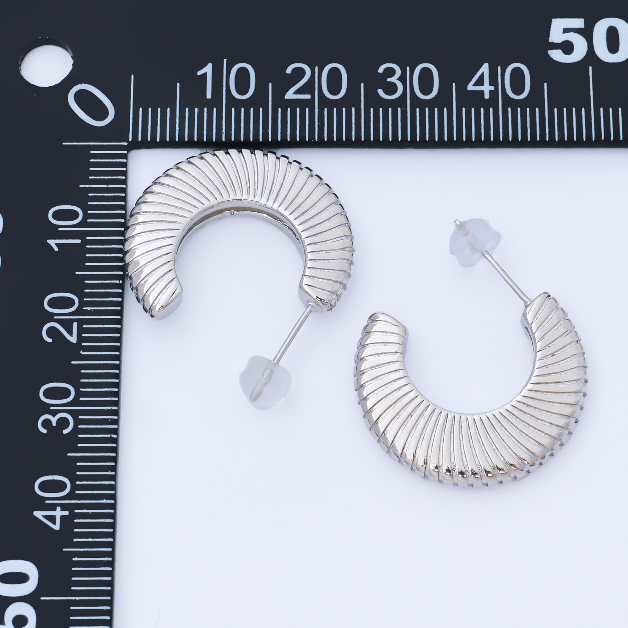 Silver 24.5mm Starburst Lines-Textured C-Shaped Hoop Earrings | AB1605
