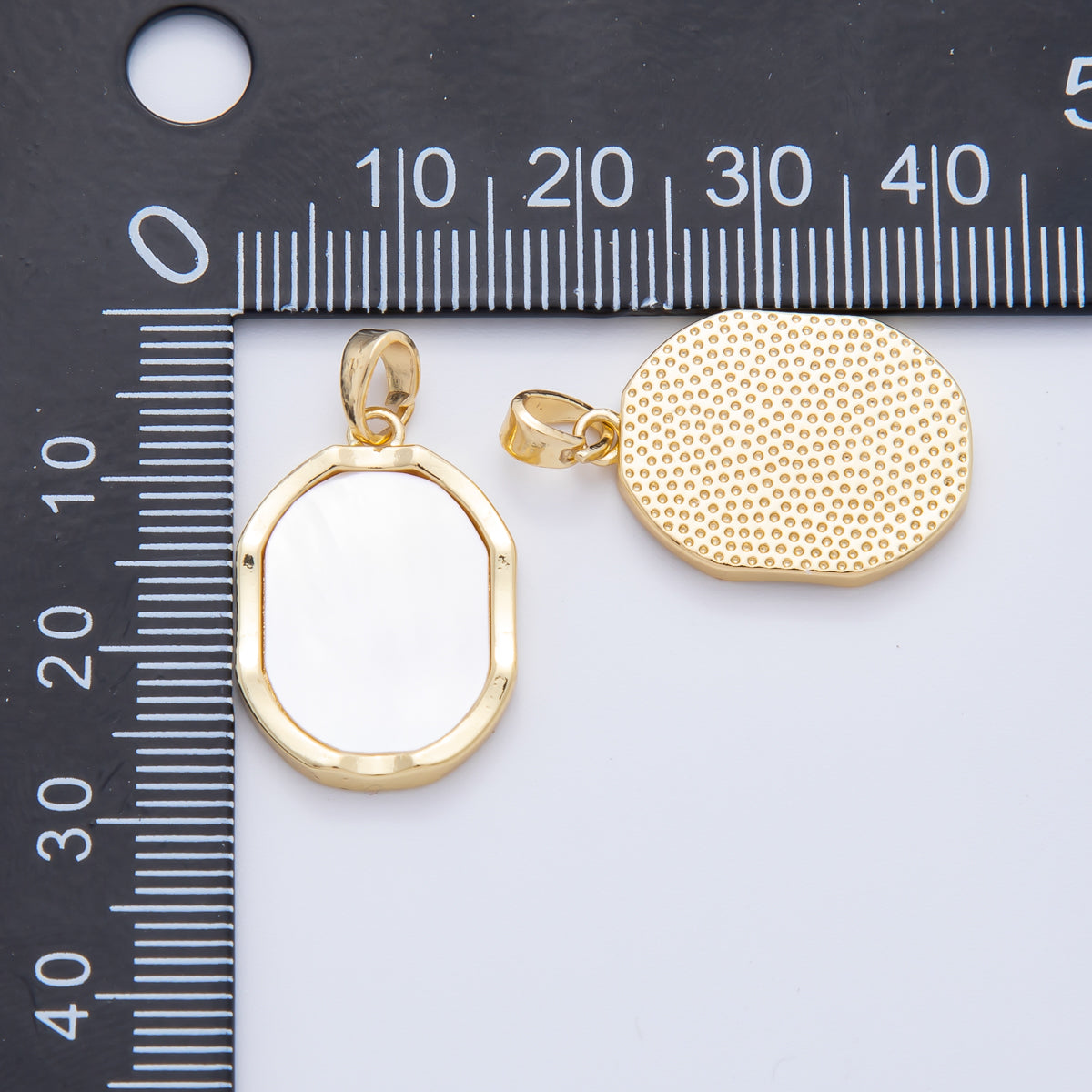 18K Gold Filled 27mm Shell Pearl Oval Tag Mirror-Like Charm | AF1116