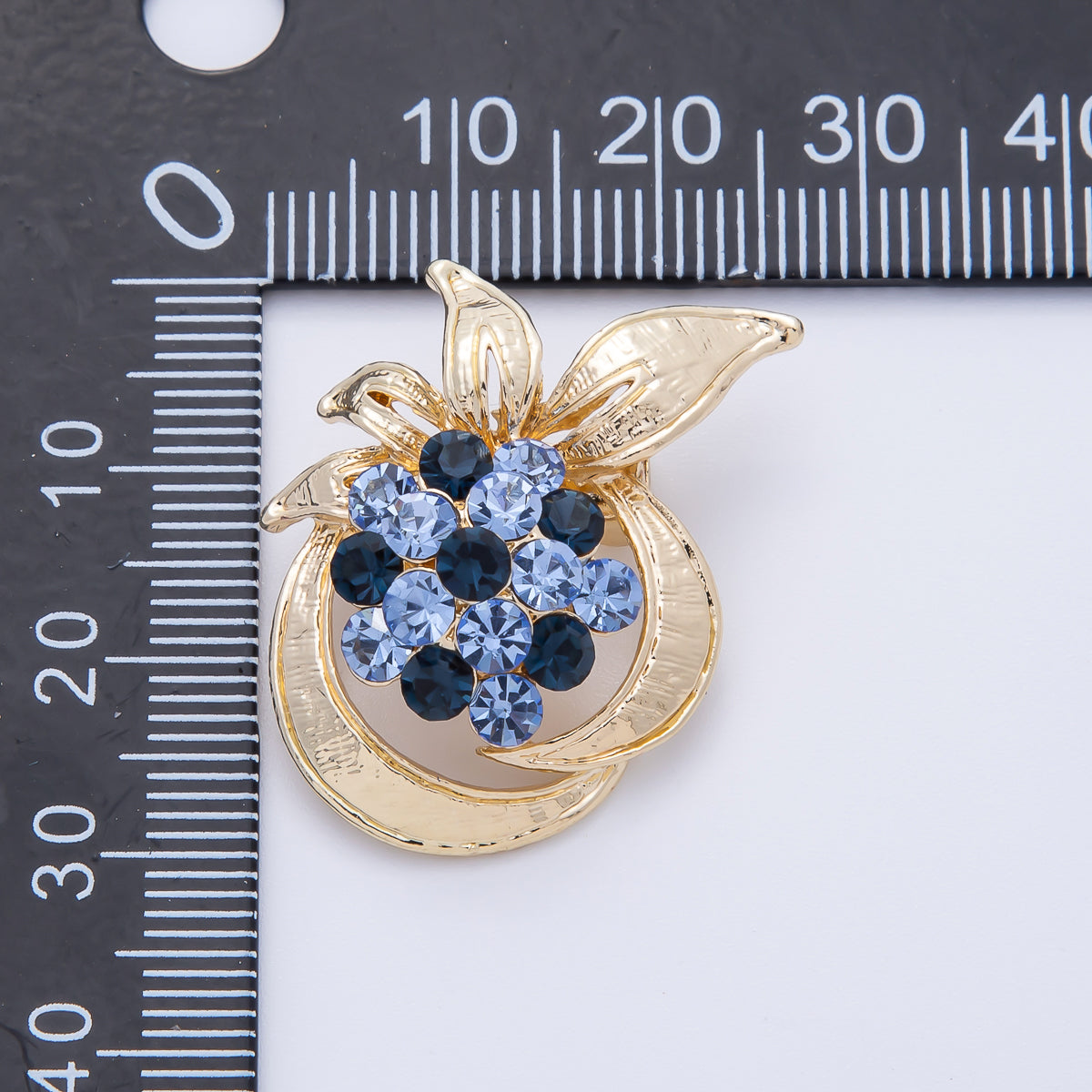 Gold 30.2mm x 26.6mm Blue Rhinestone Circular Leaf Nature Pin Brooch | BH-048