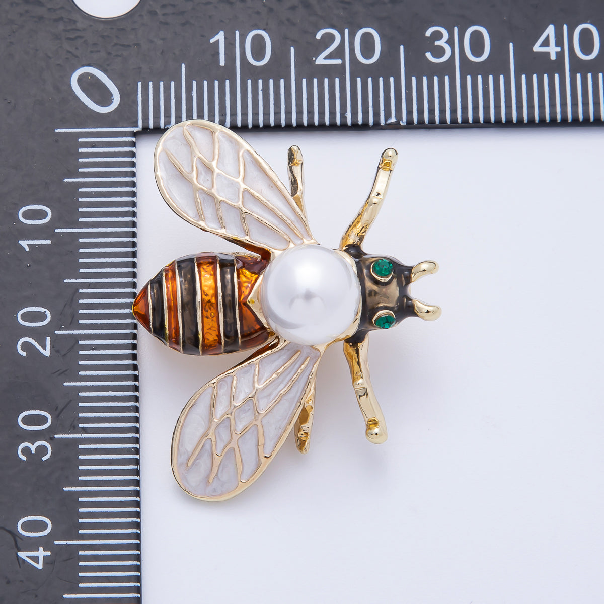Gold 34mm x 27.3mm Bumble Bee Insect Pin Brooch | BH-018