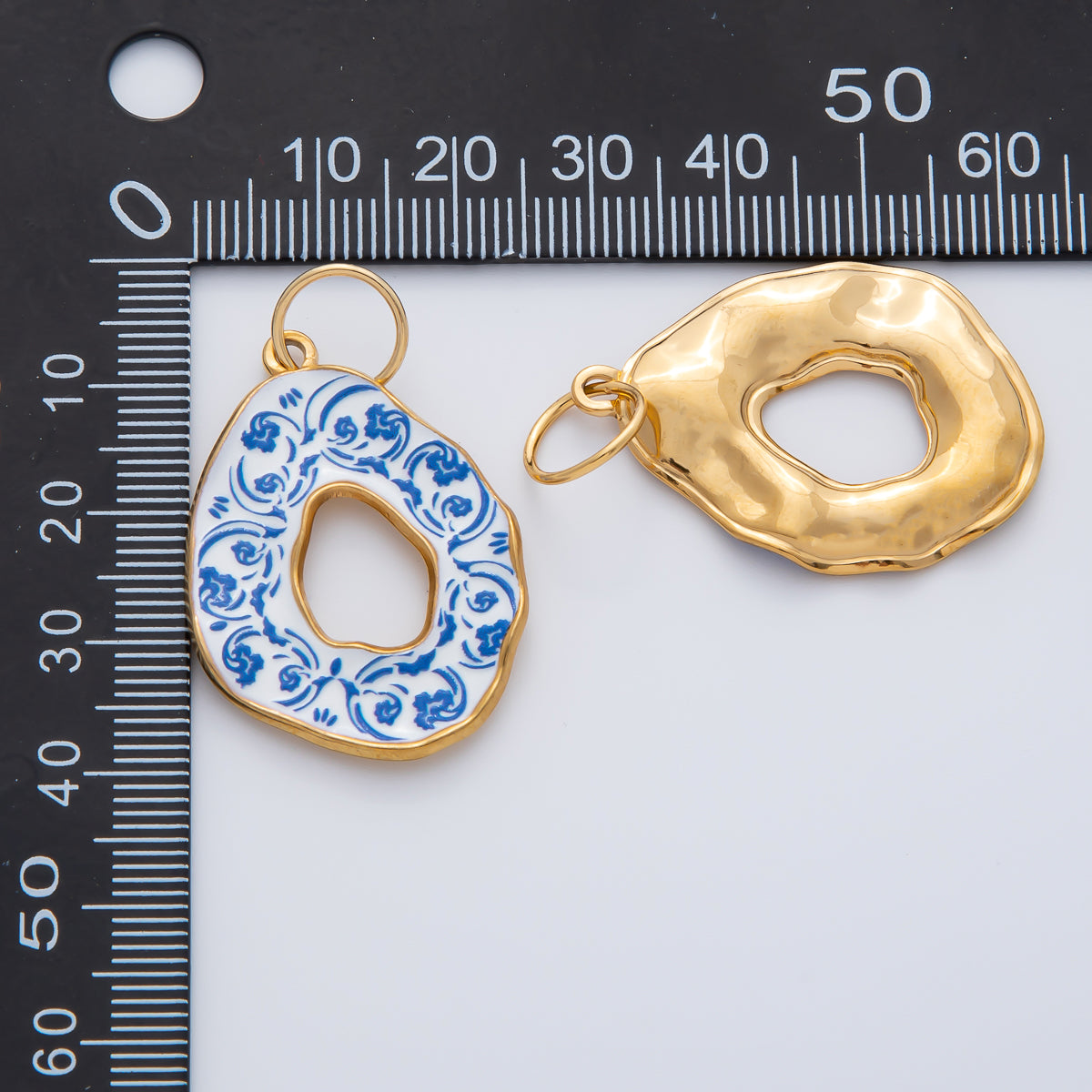 18K Gold Plated 34mm Handpainted Blue Enamel Donut Floral Charm | AF1420