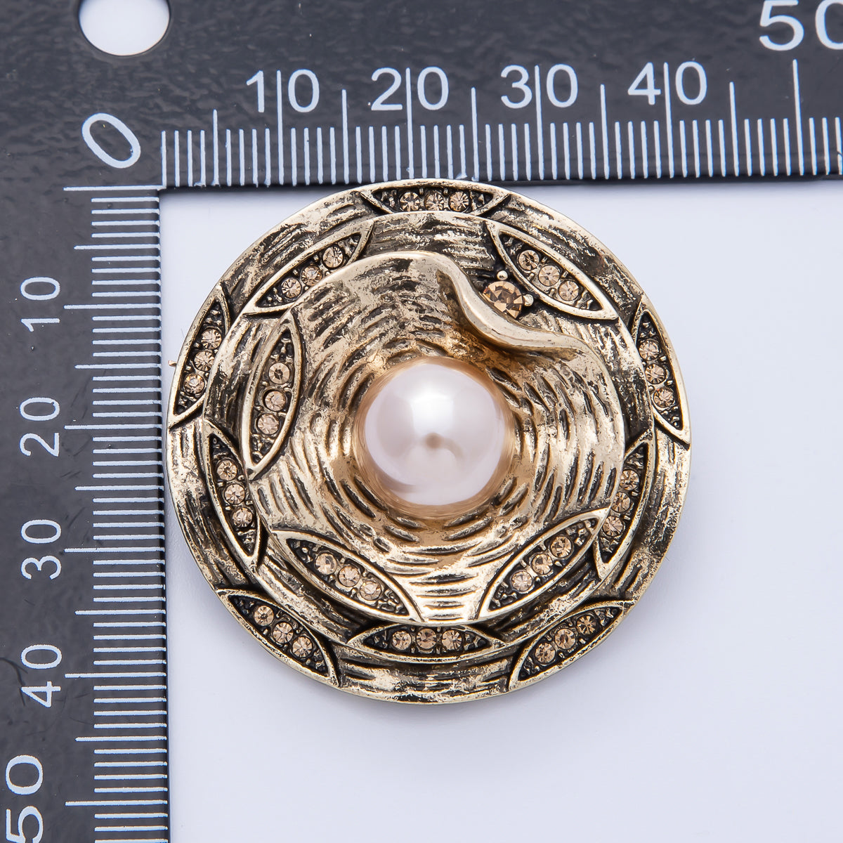 Vintage Gold 39.5mm x 39mm Pearl Geometric Round Pin Brooch | BH-078