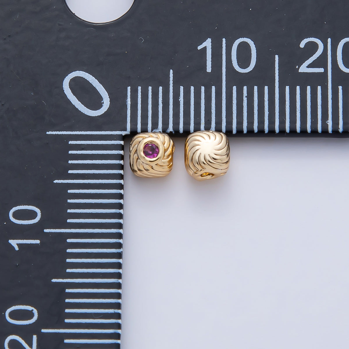 18K Gold Filled 4mm Fuchsia, Blue CZ Curled Line Bead | B522