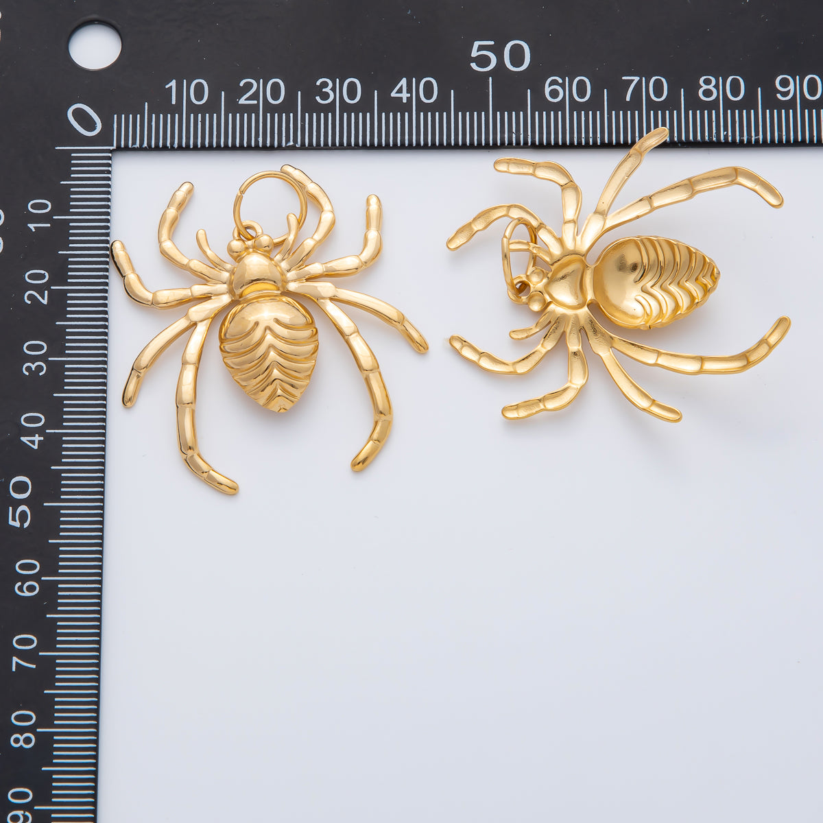 18K Gold Plated 44mm 8-Legged Spider Arachnida Charm | AF1419