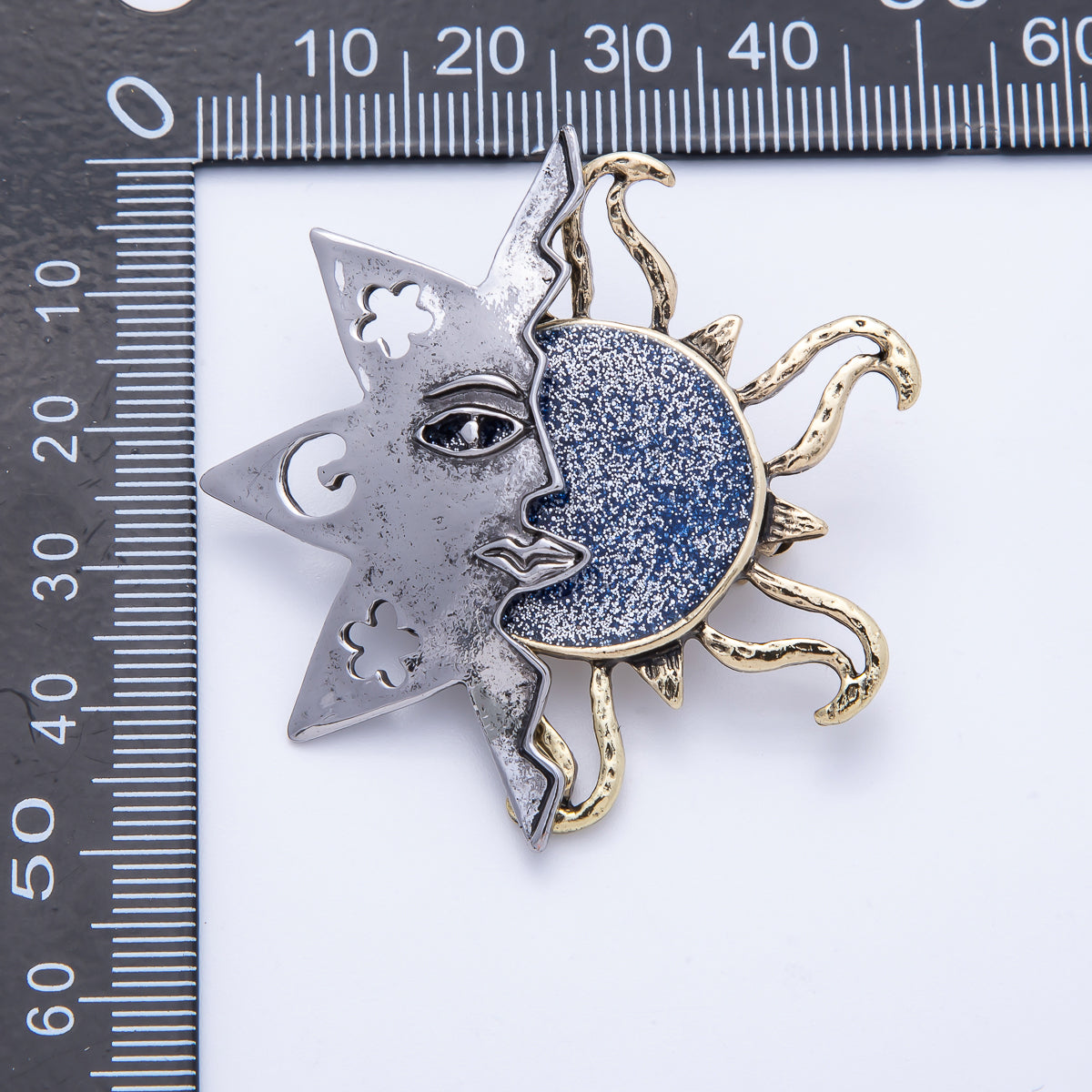 Vintage Gold 47.5mm x 45.5mm Celestial Sun Face Pin Brooch | BH-087