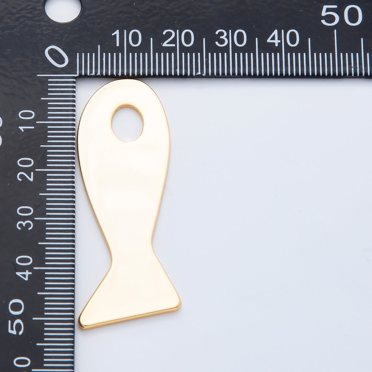 18K Gold Filled 49mm Figurative Under the Sea Fish Charm for Cord Necklace Supply | Z-A1251
