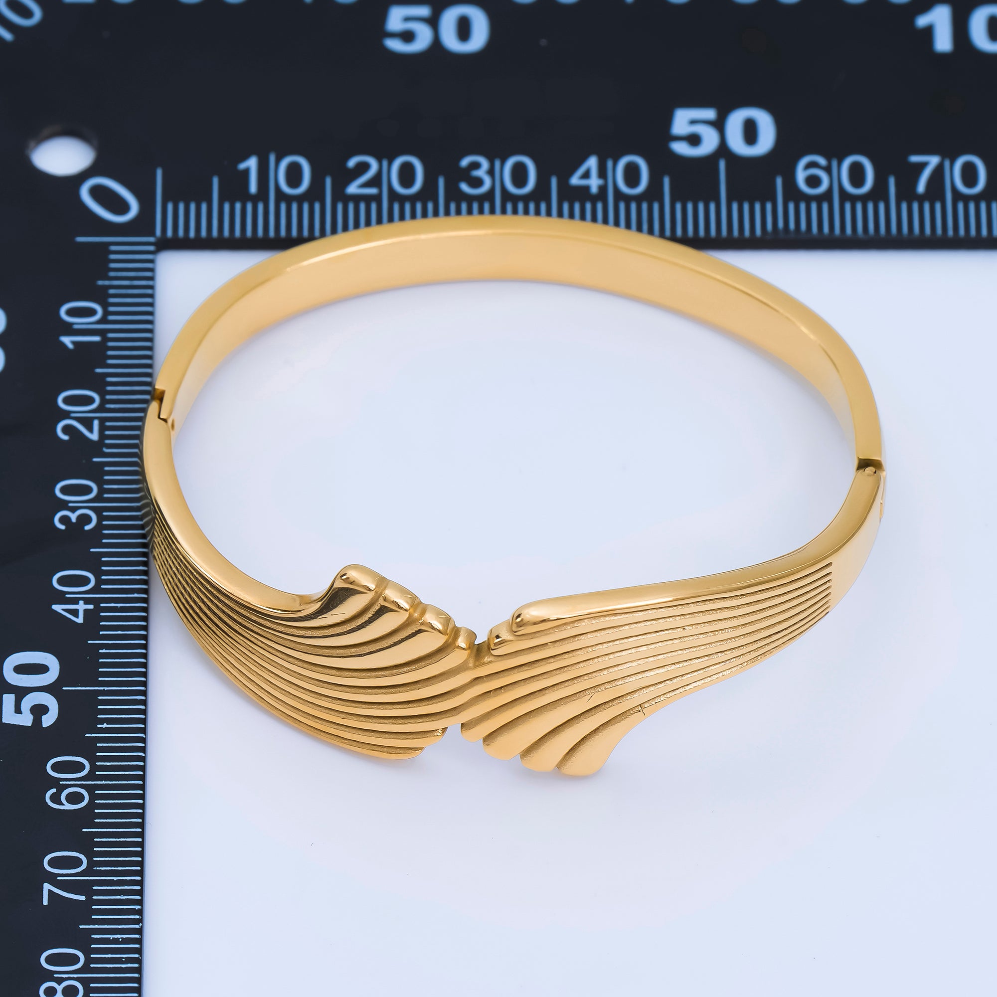 24K Gold Filled Touching Ocean Wave Bangle Cuff Bracelet | WA-3324