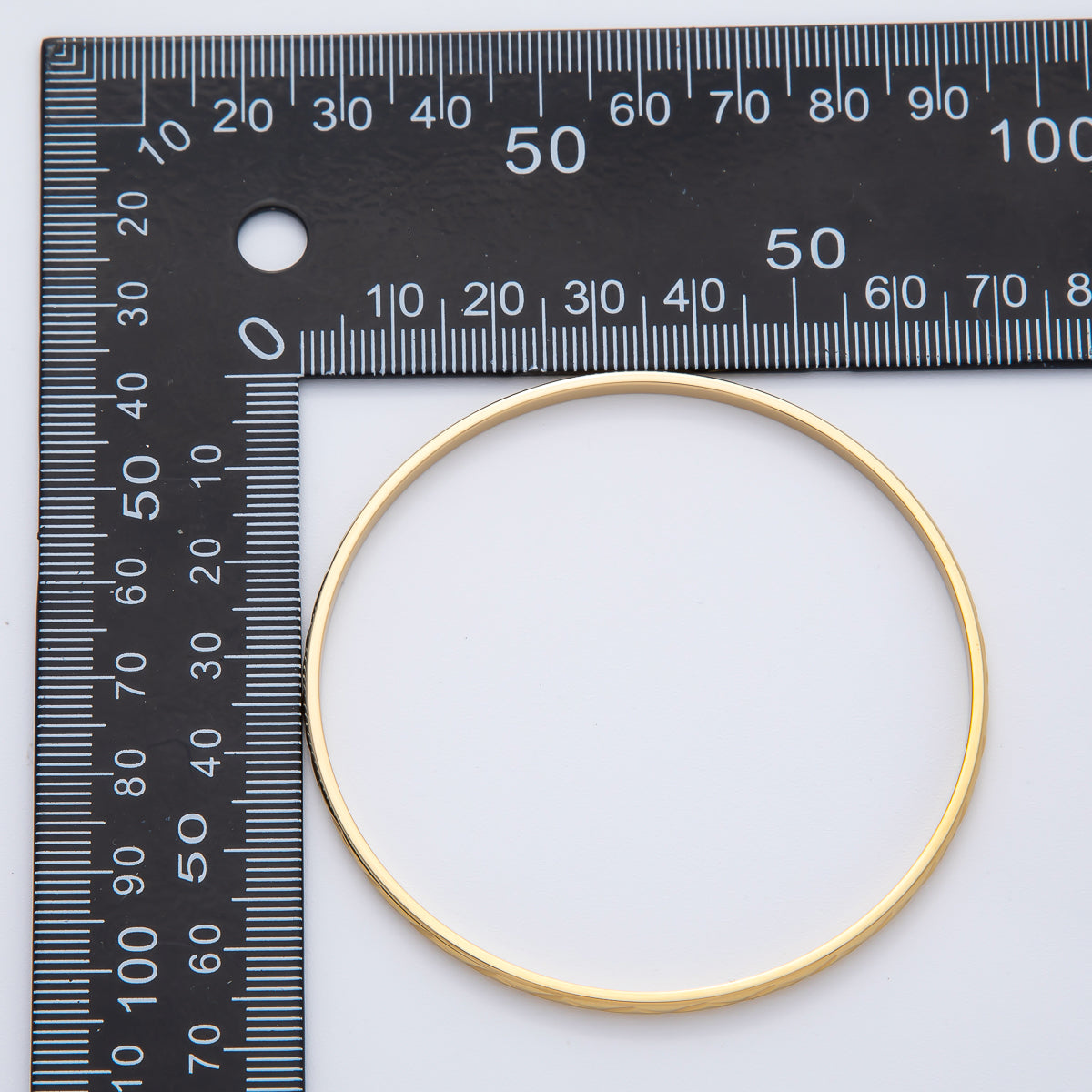18K Gold Filled 2.5mm Thin Lined Imprint Bangle Bracelet | WA-1472