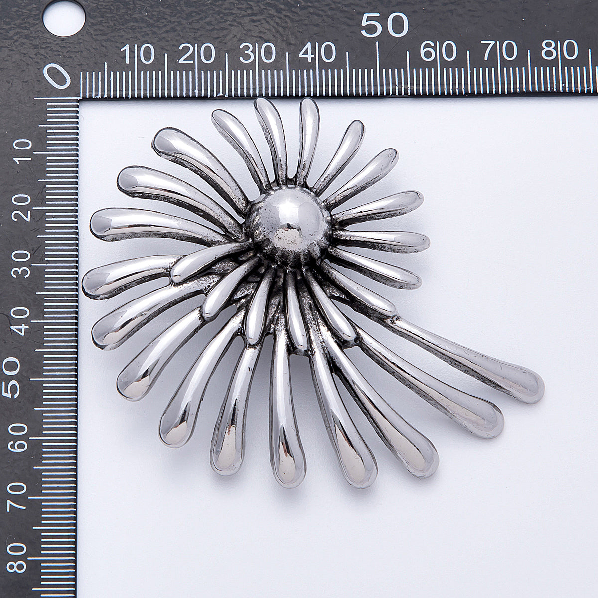Silver 77.5mm x 64.3mm Geometric Circular Flower Pin Brooch | BH-096