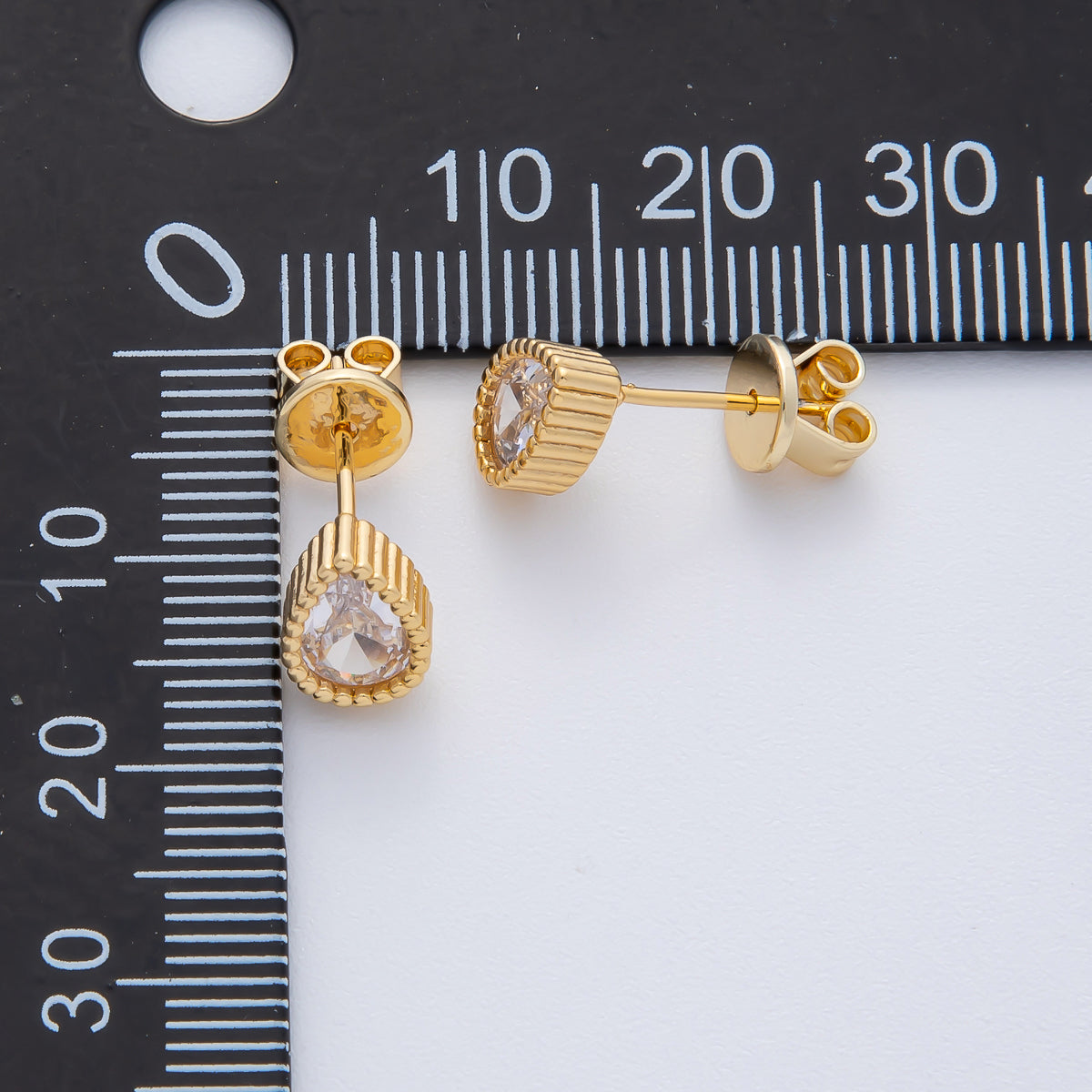 18K Gold Filled 8.7mm Clear CZ Ribbed Teardrop Stud Earrings | AD1628